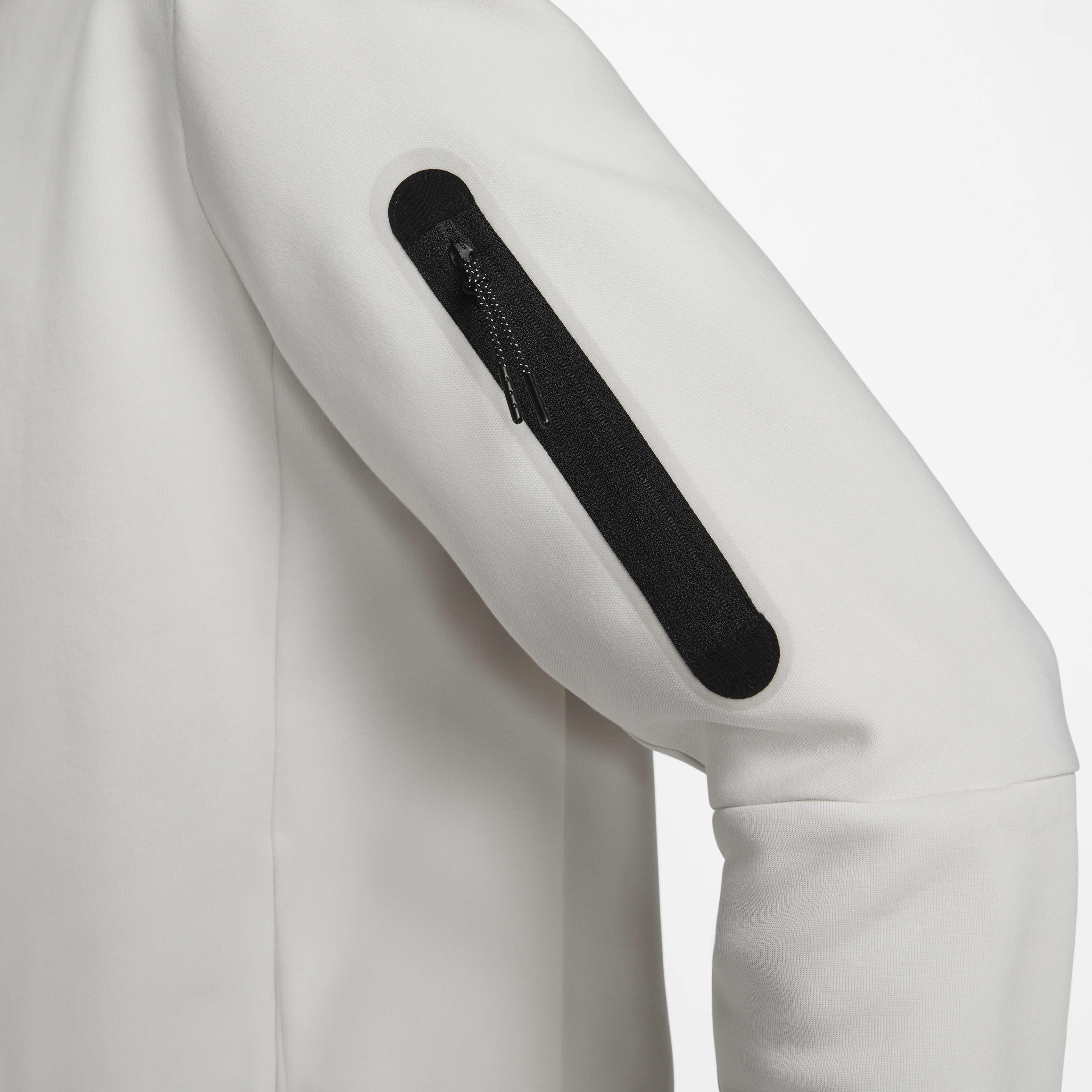 نايكي سبورتسوير تك فليس image number 3