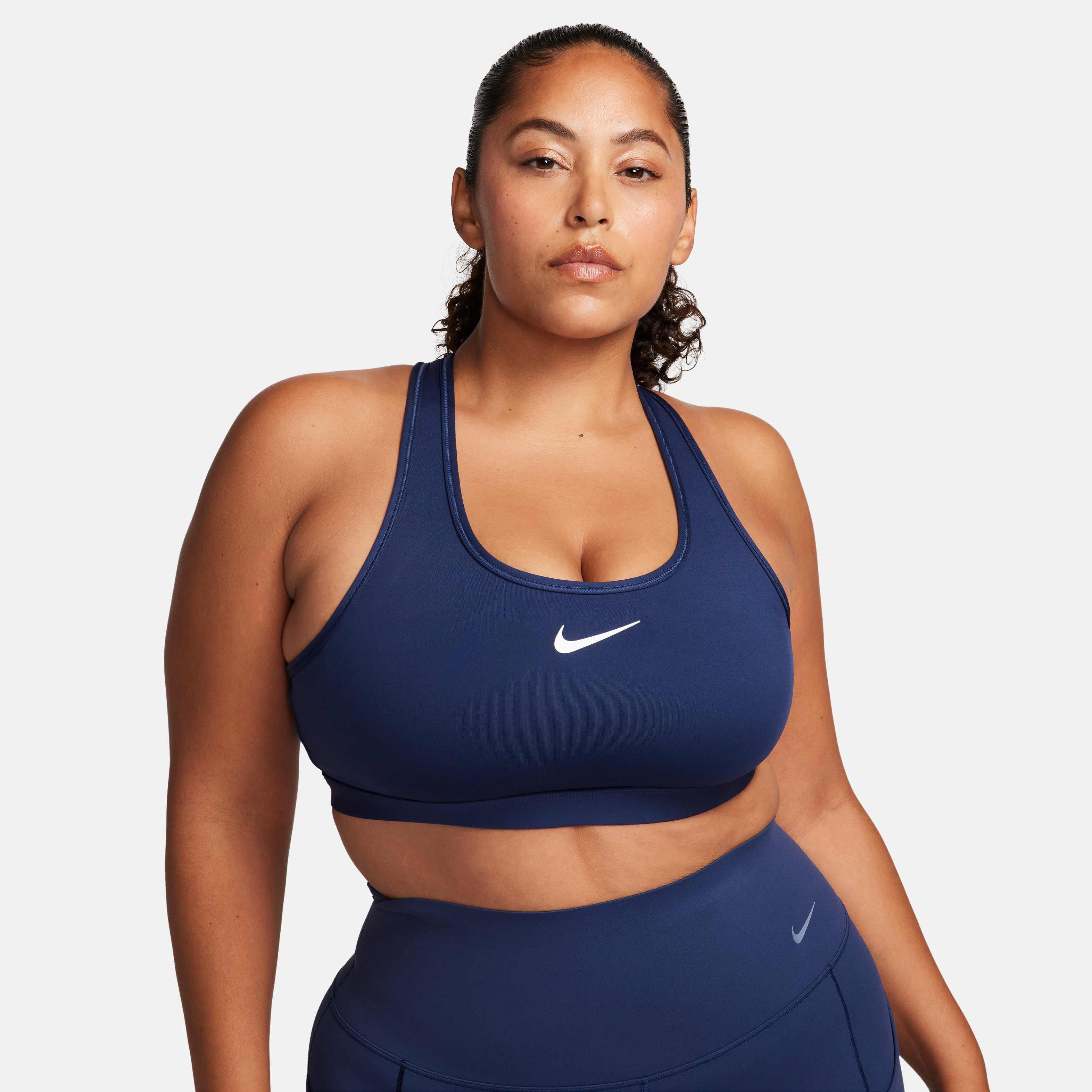 Nike Swoosh Medium-Support image number 1
