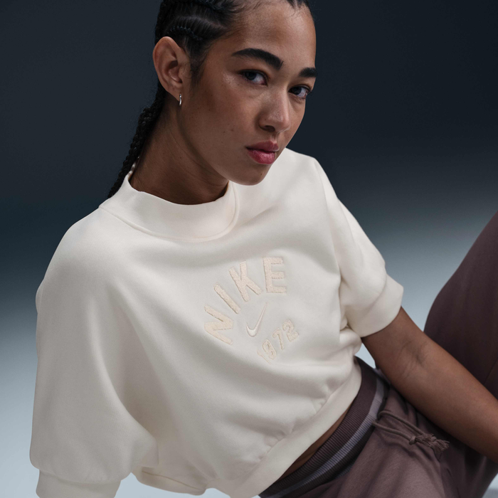 نايكي سبورتسوير كوليكشن image number 2 نايكي سبورتسوير كوليكشن image number 2