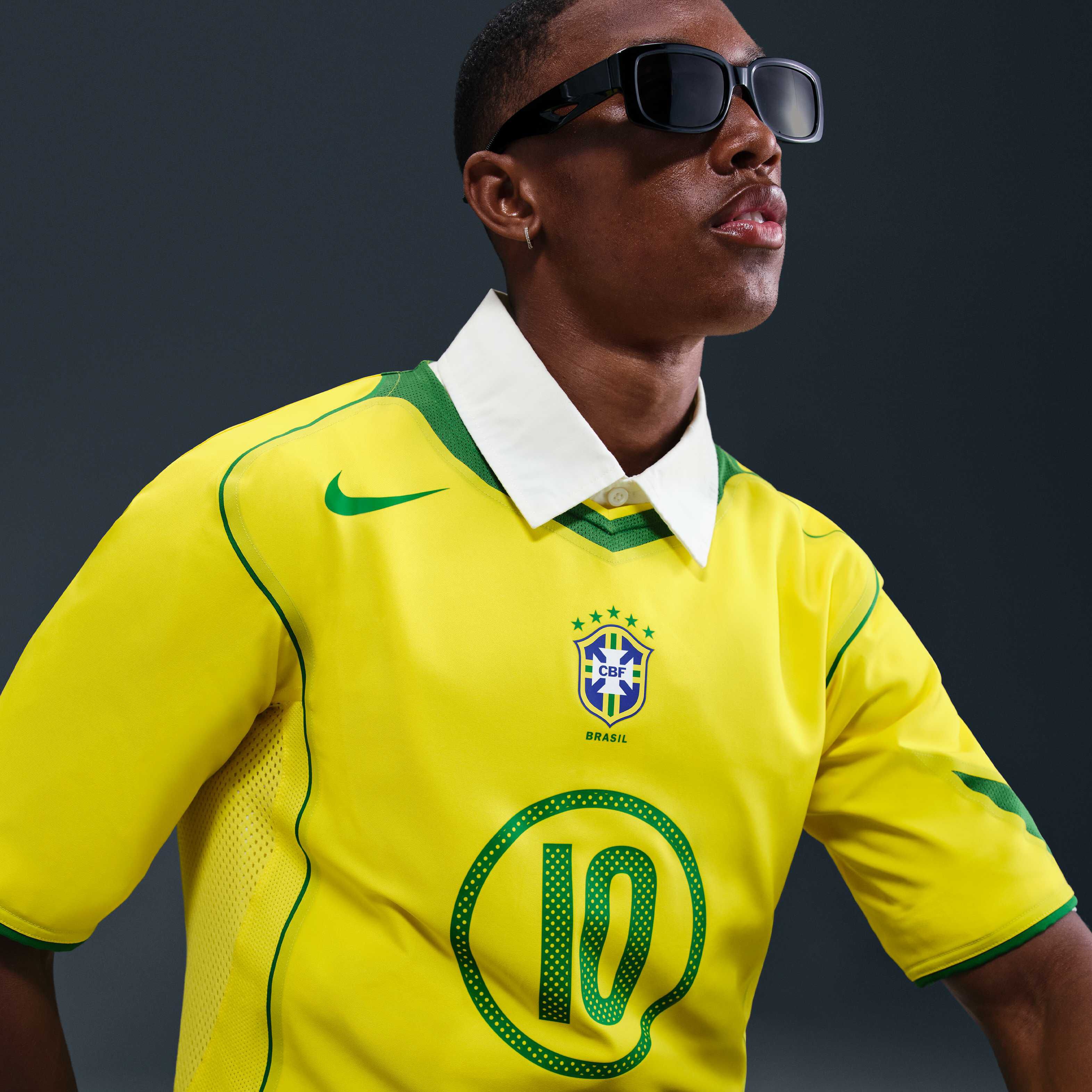 ウェア NIKE Brazil Ronaldinho CBF 2004 TOTAL 90 Buy Ronaldinho Brazil 2004 Total90 Reissue Men's Nike Football