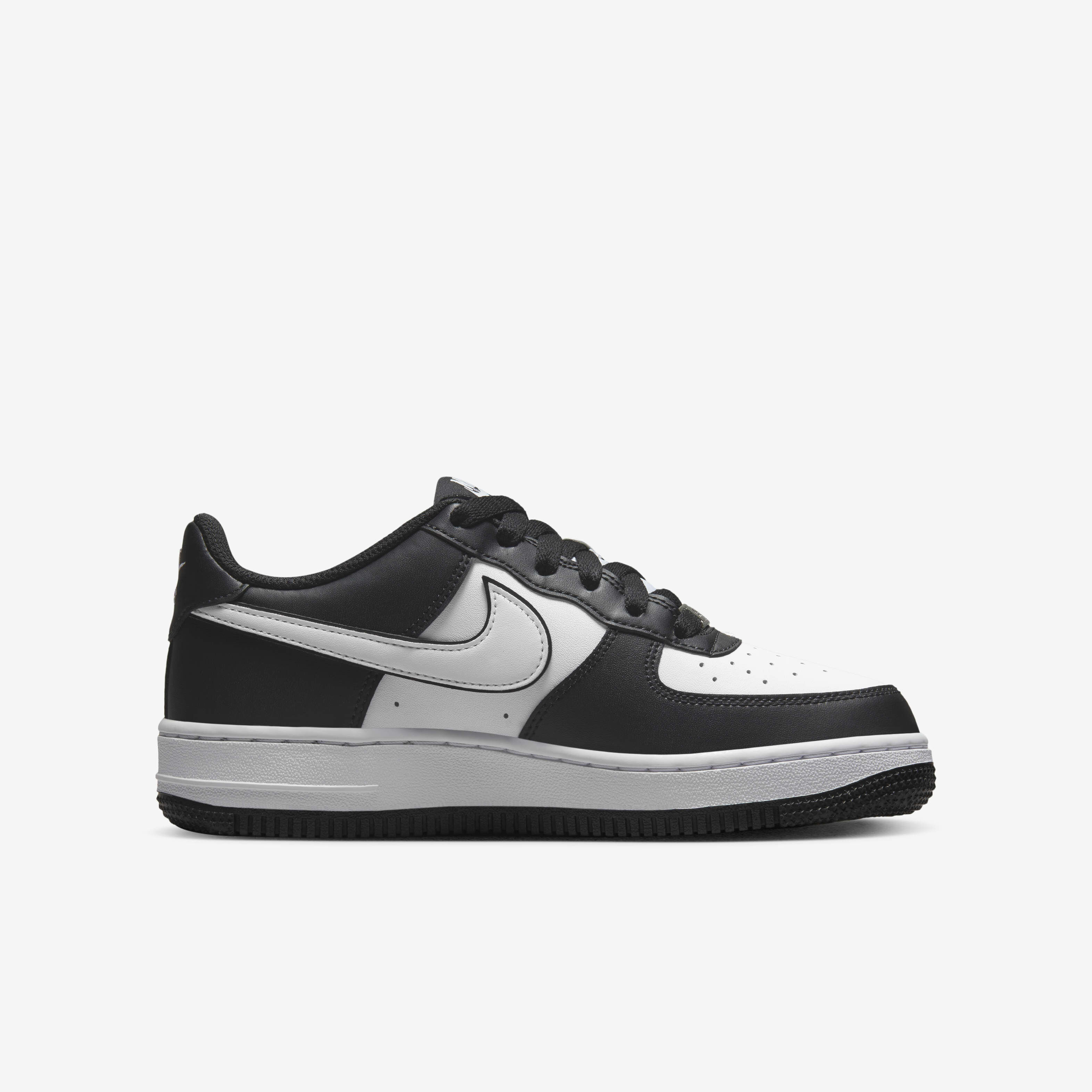 Nike Air Force 1 LV8 2 image number 2
