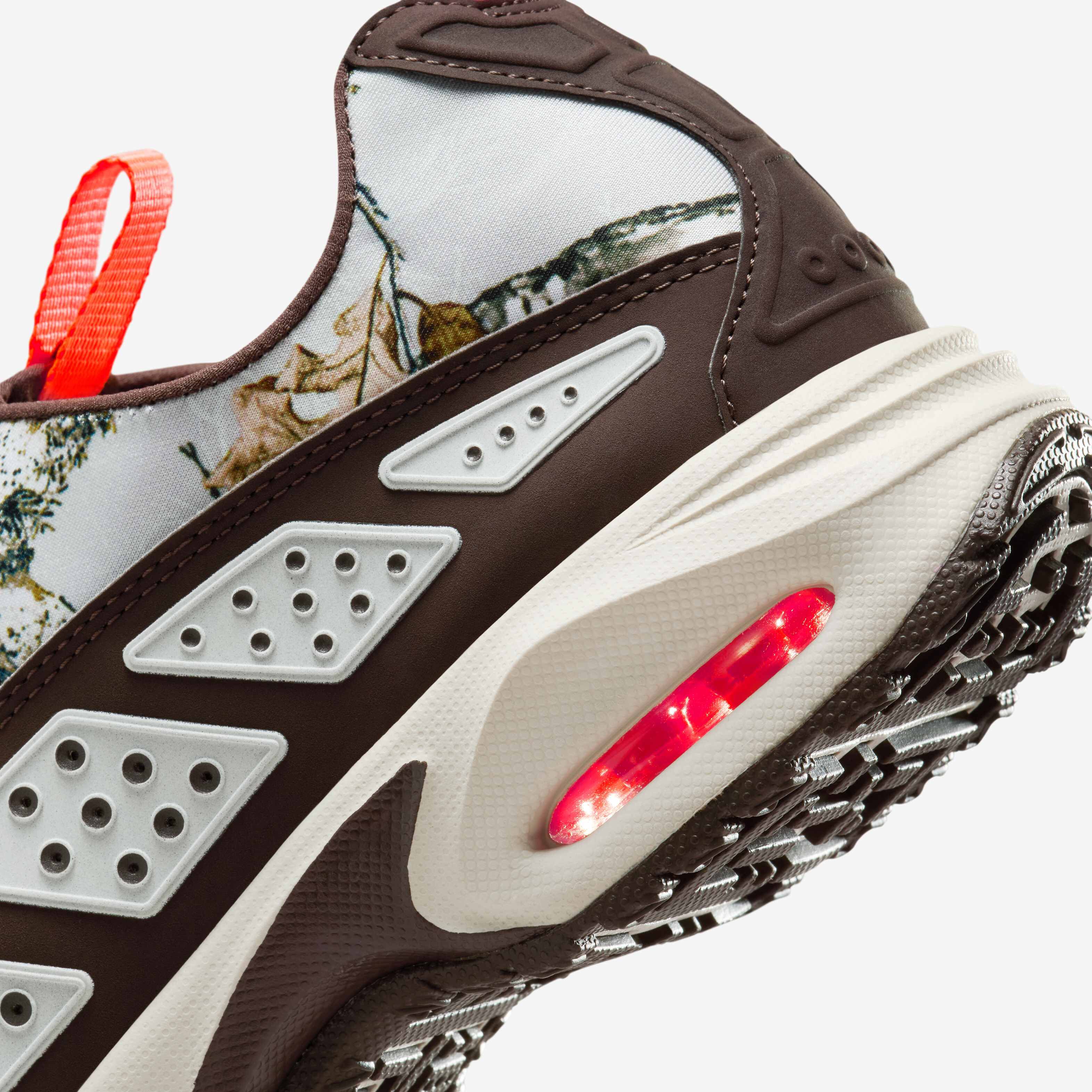 Nike Air Max SNDR RealTree image number 7