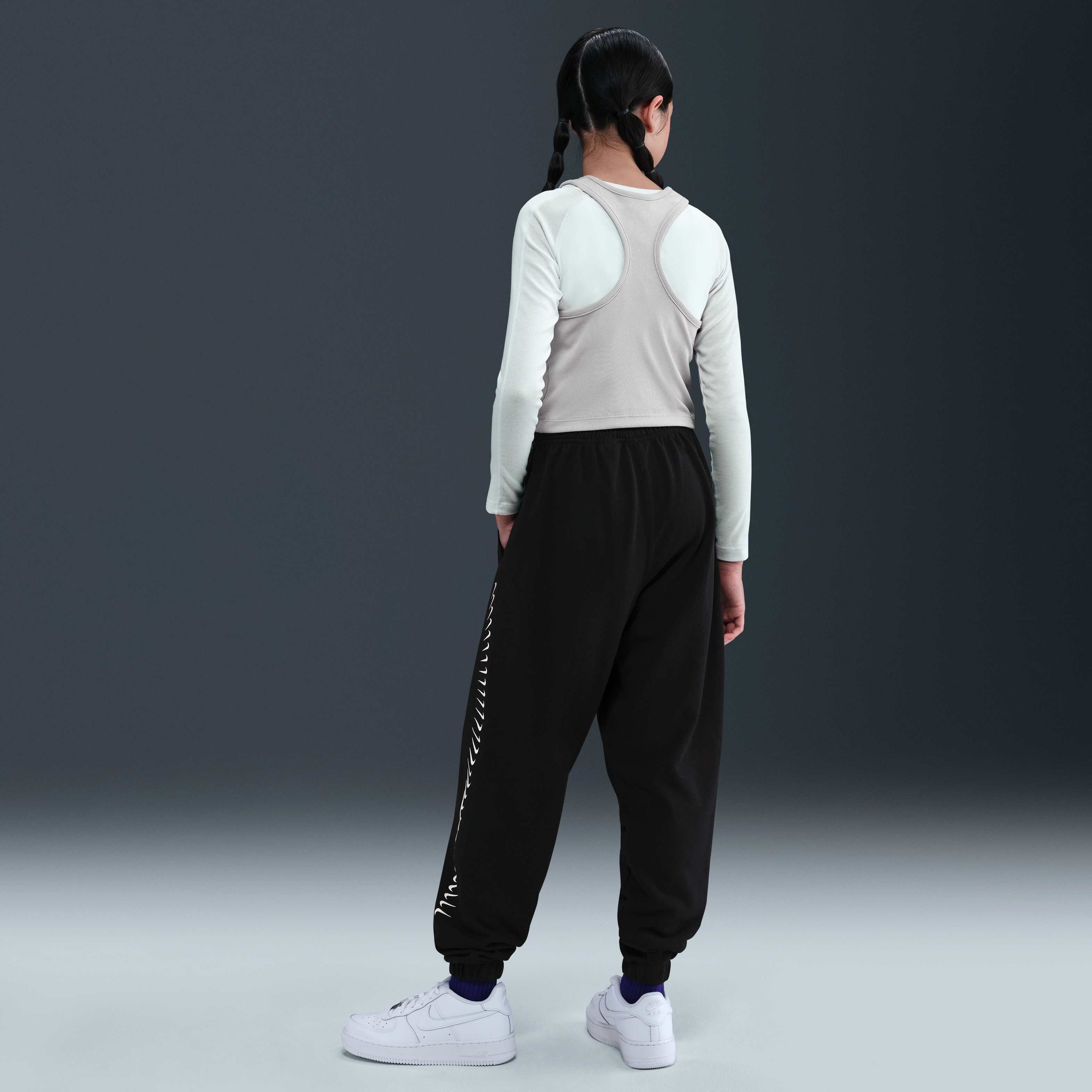 نايكي سبورتسوير image number 3