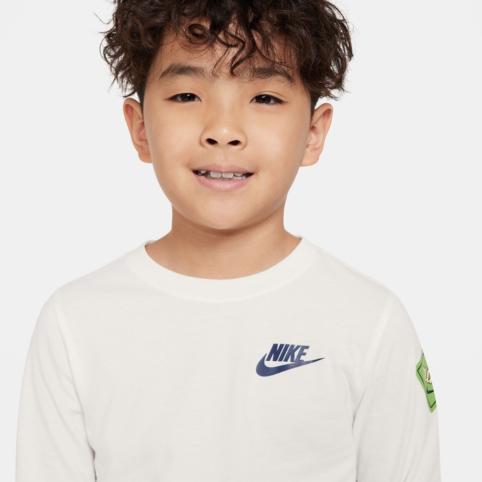 نايكي ريترو ستيكر image number 1 نايكي ريترو ستيكر image number 1