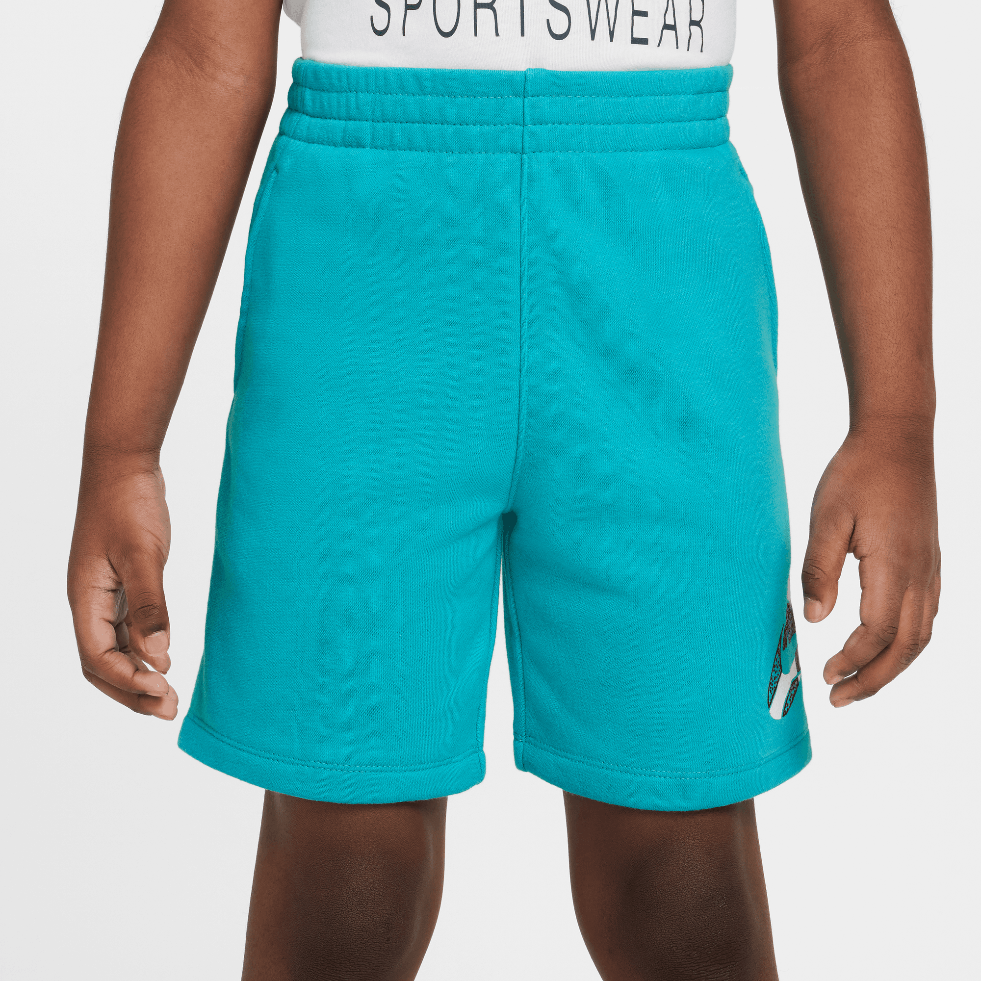 Nike Sportswear "Outside the Lines" image number 5