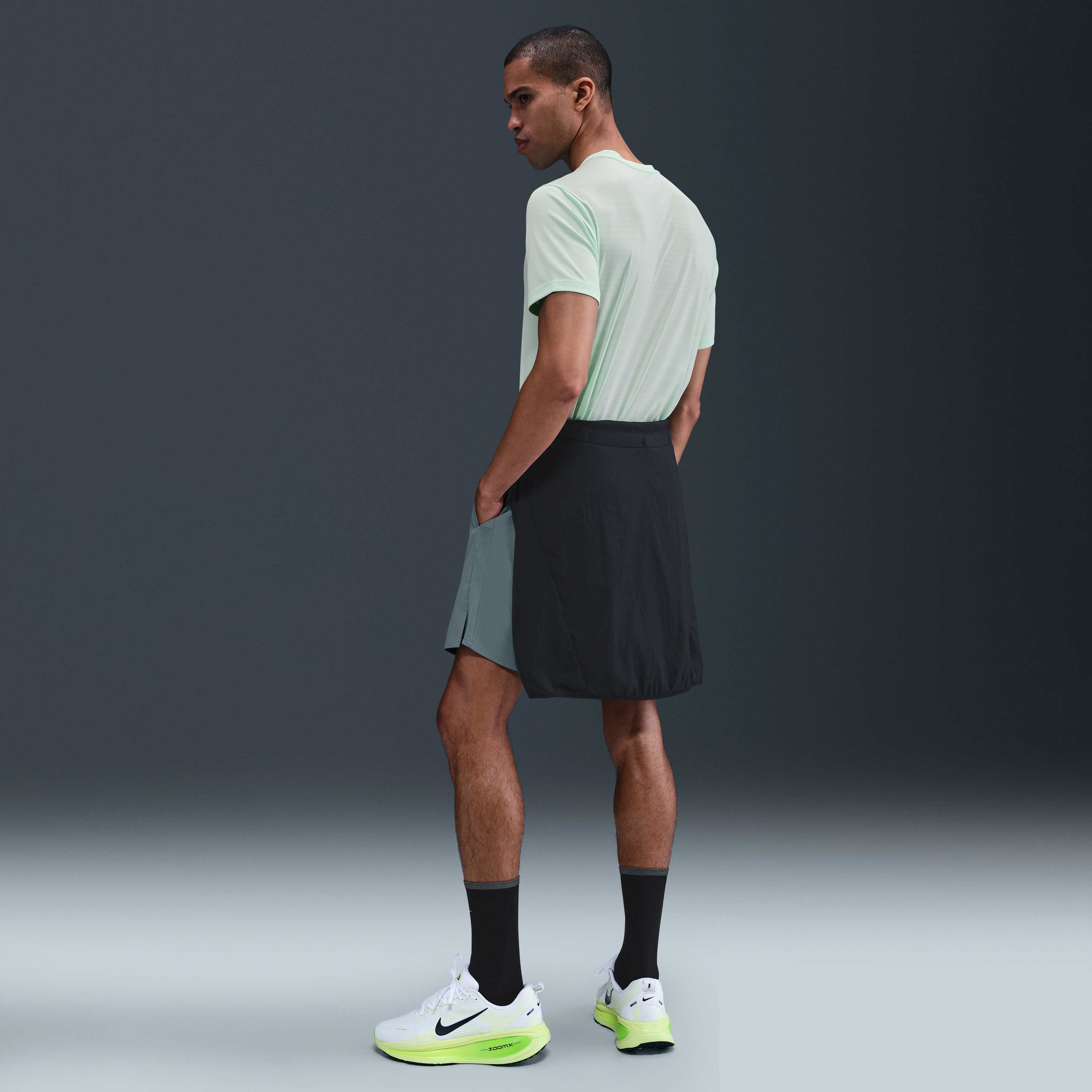 نايكي ميلر image number 4