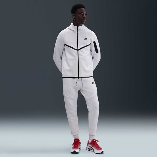 Nike Tech Nike Tech