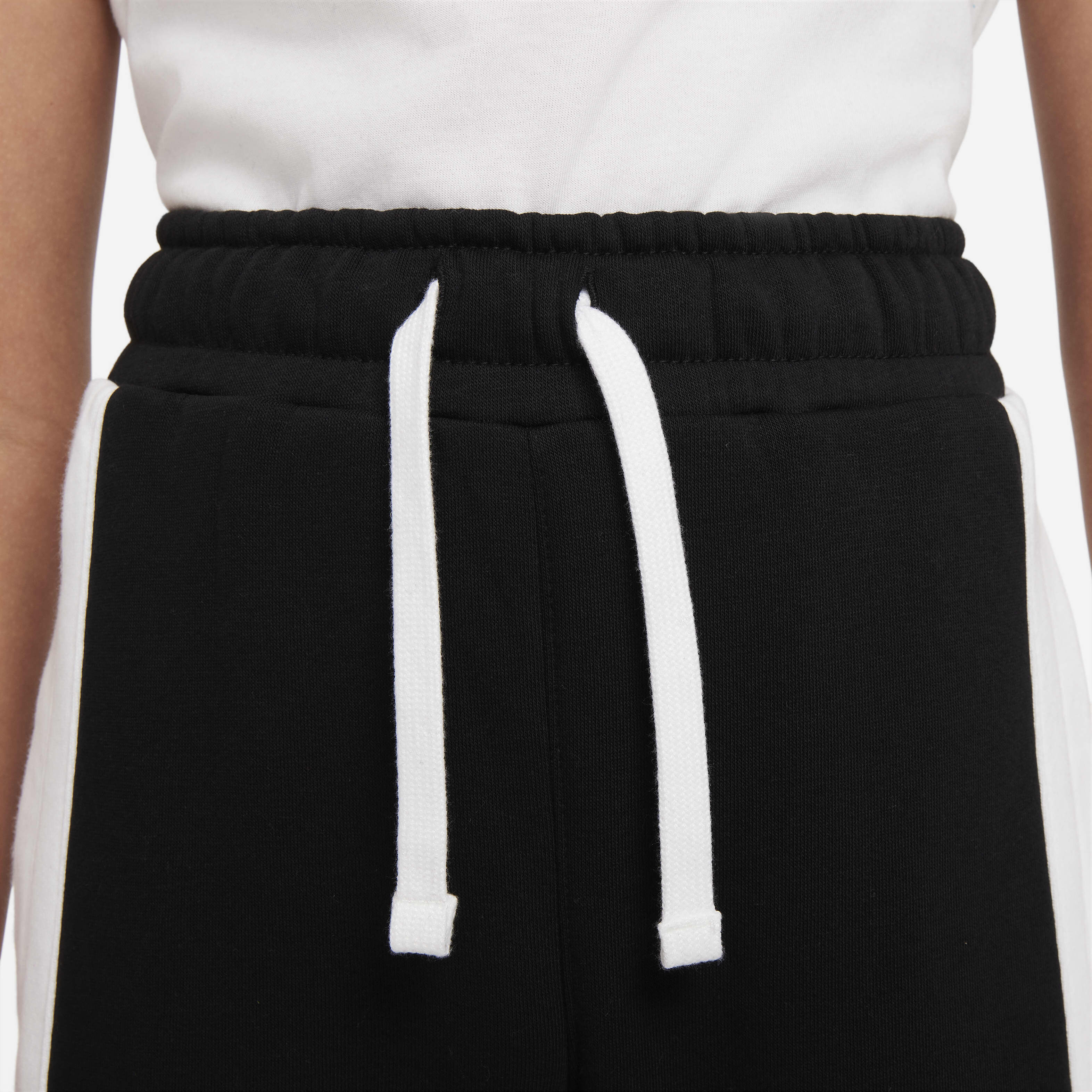 نايكي سبورتسوير image number 2