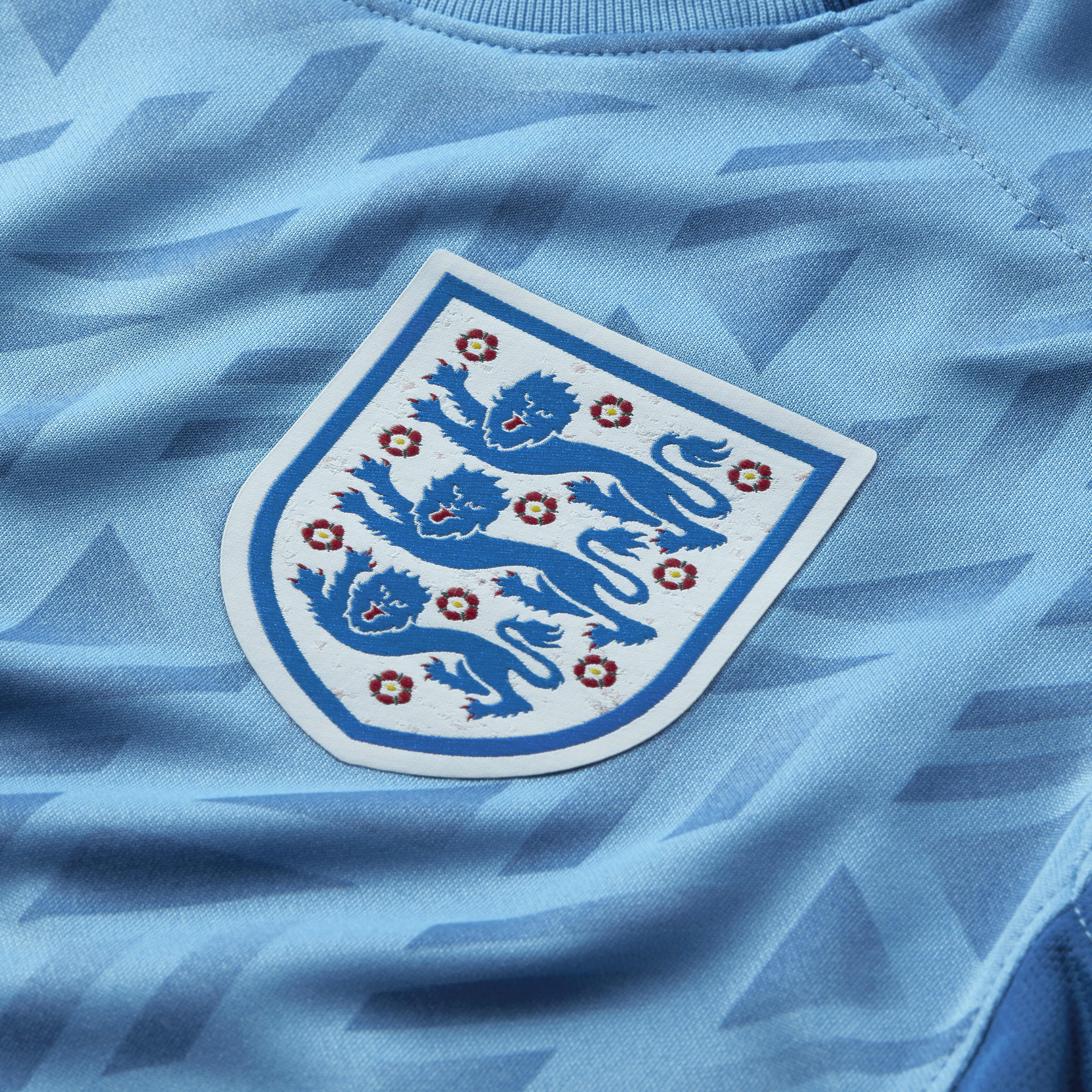 انجلترا 223 ستيديوم الاحتياطي image number 6