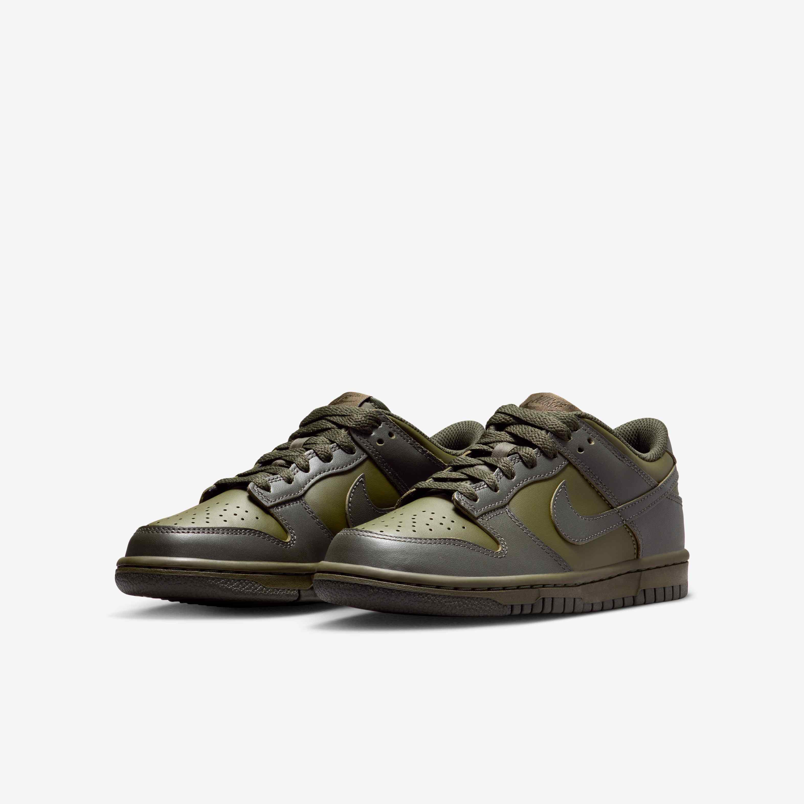 Nike Dunk Low image number 4
