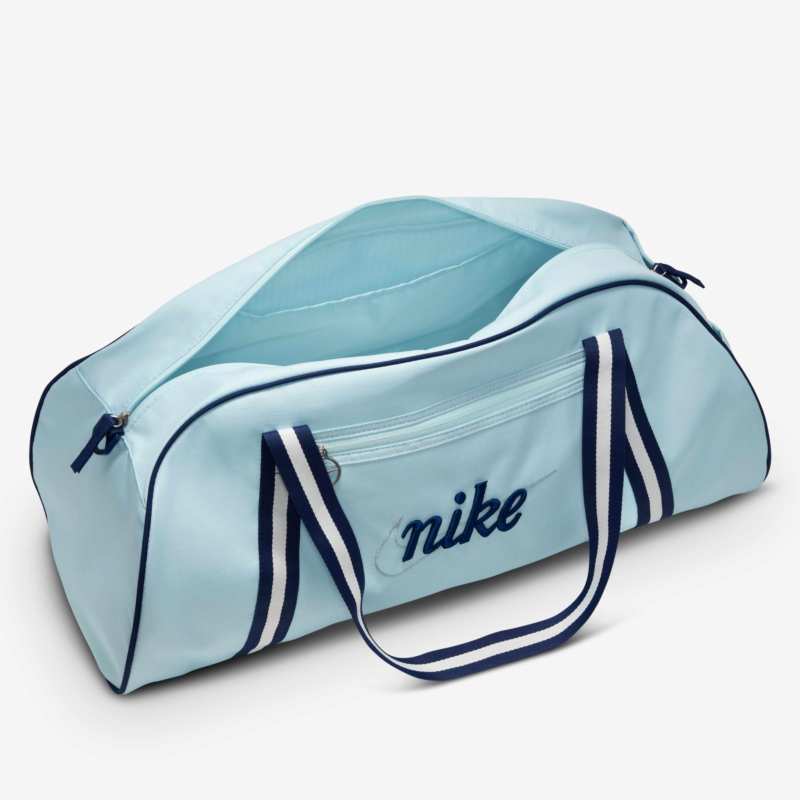 نايكي جيم كلوب image number 3