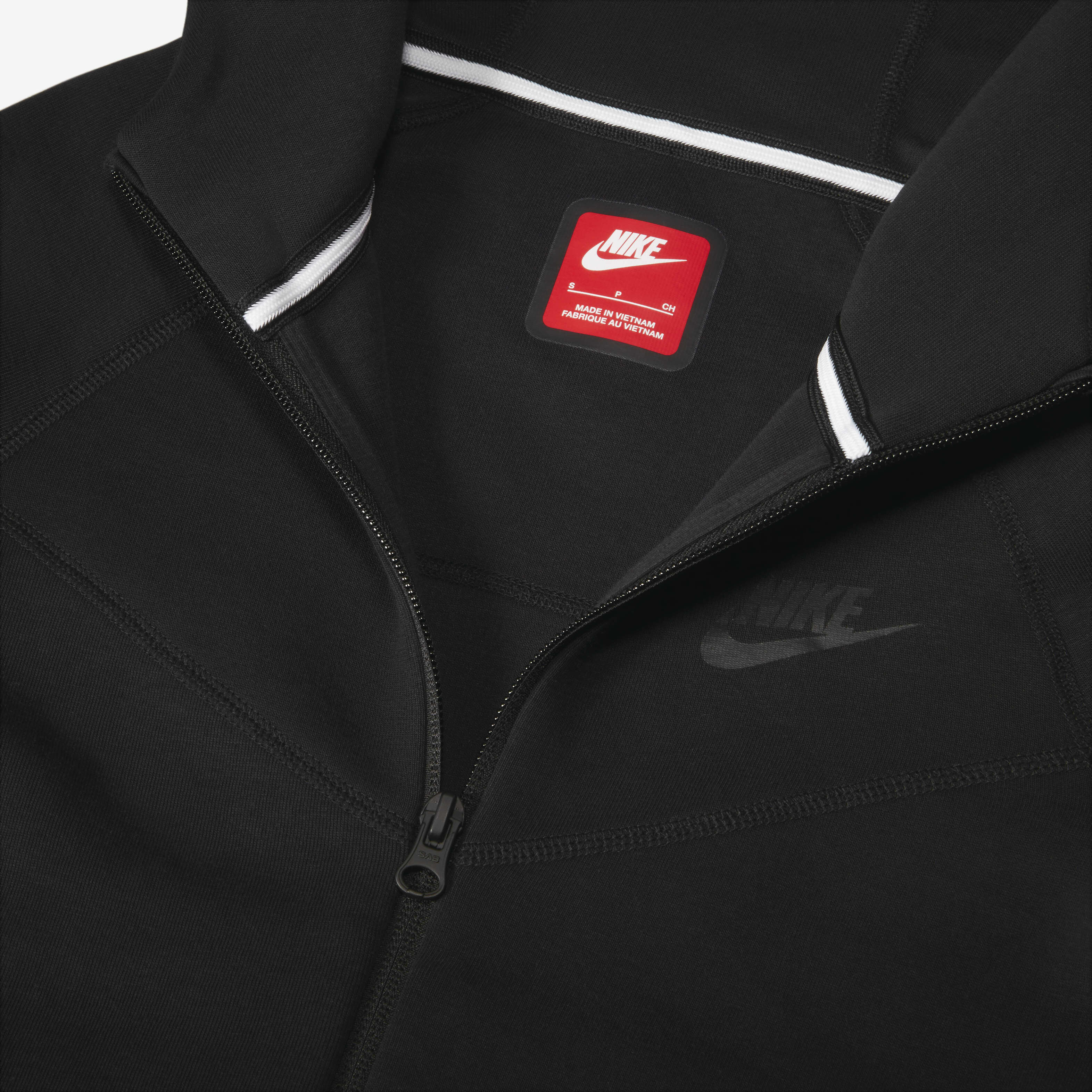 NIKETECH 黒 s 722740ea57d3.jpg?width=3840&