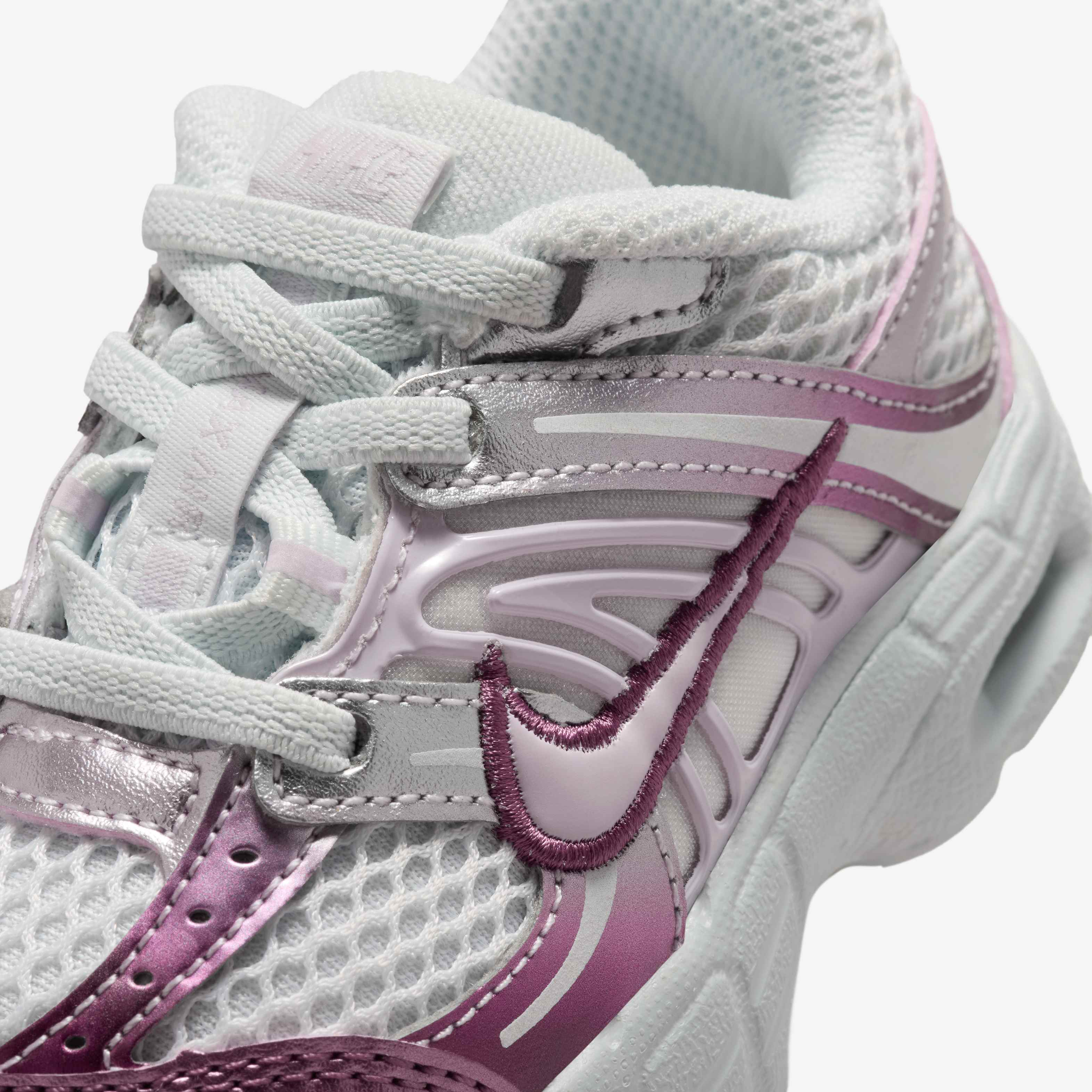 Nike Air Max Moto 2K image number 6