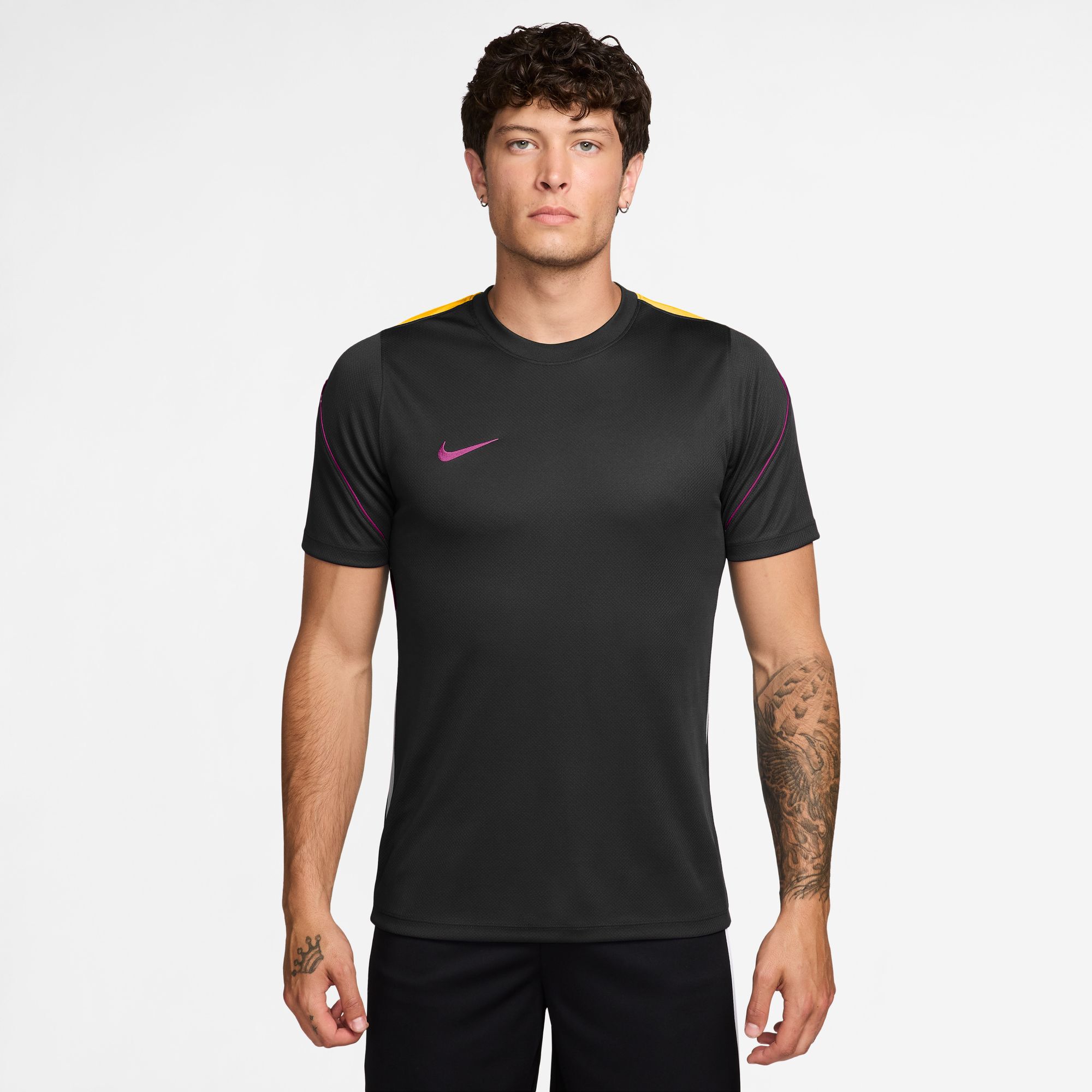 Nike Strike image number 0