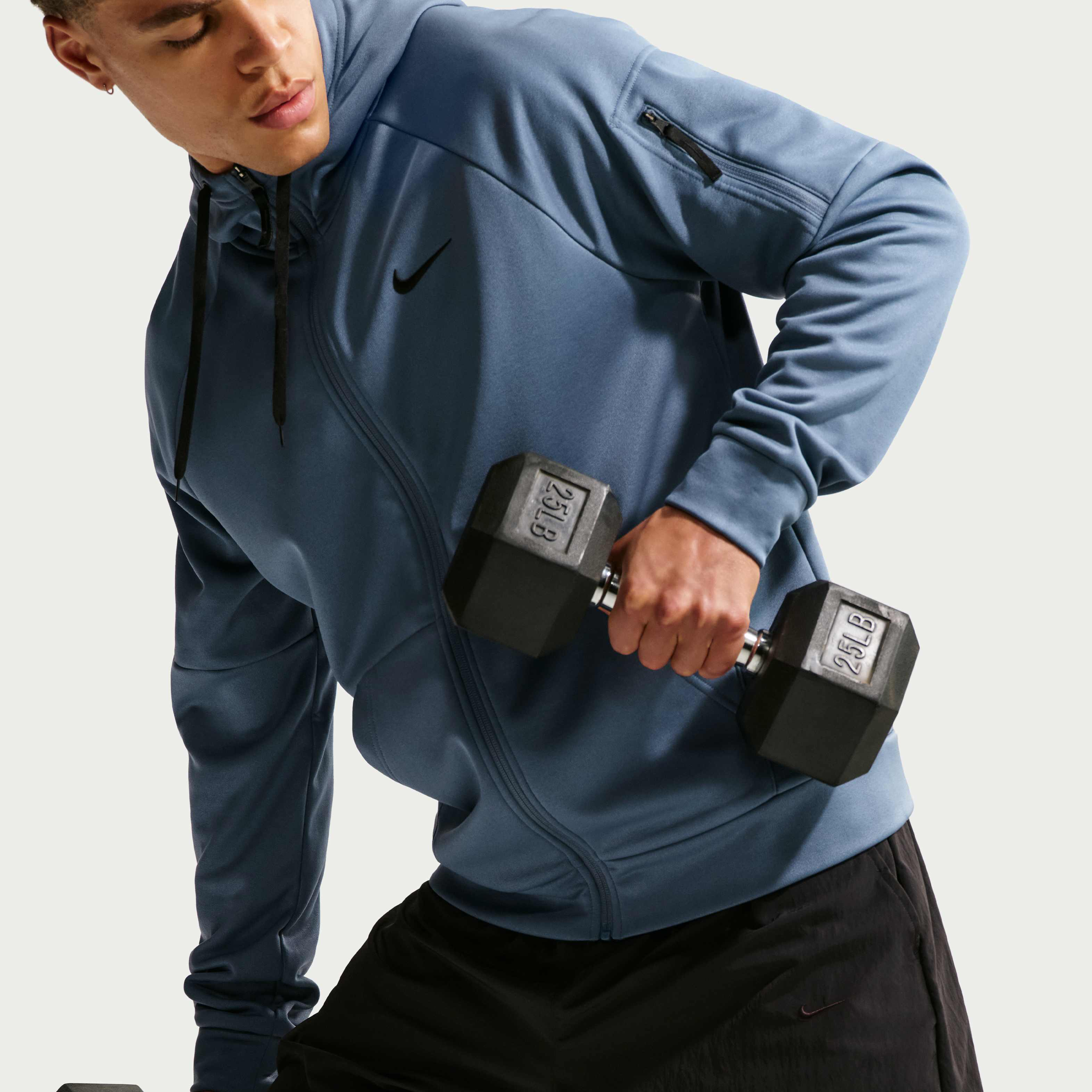 Nike Therma image number 2
