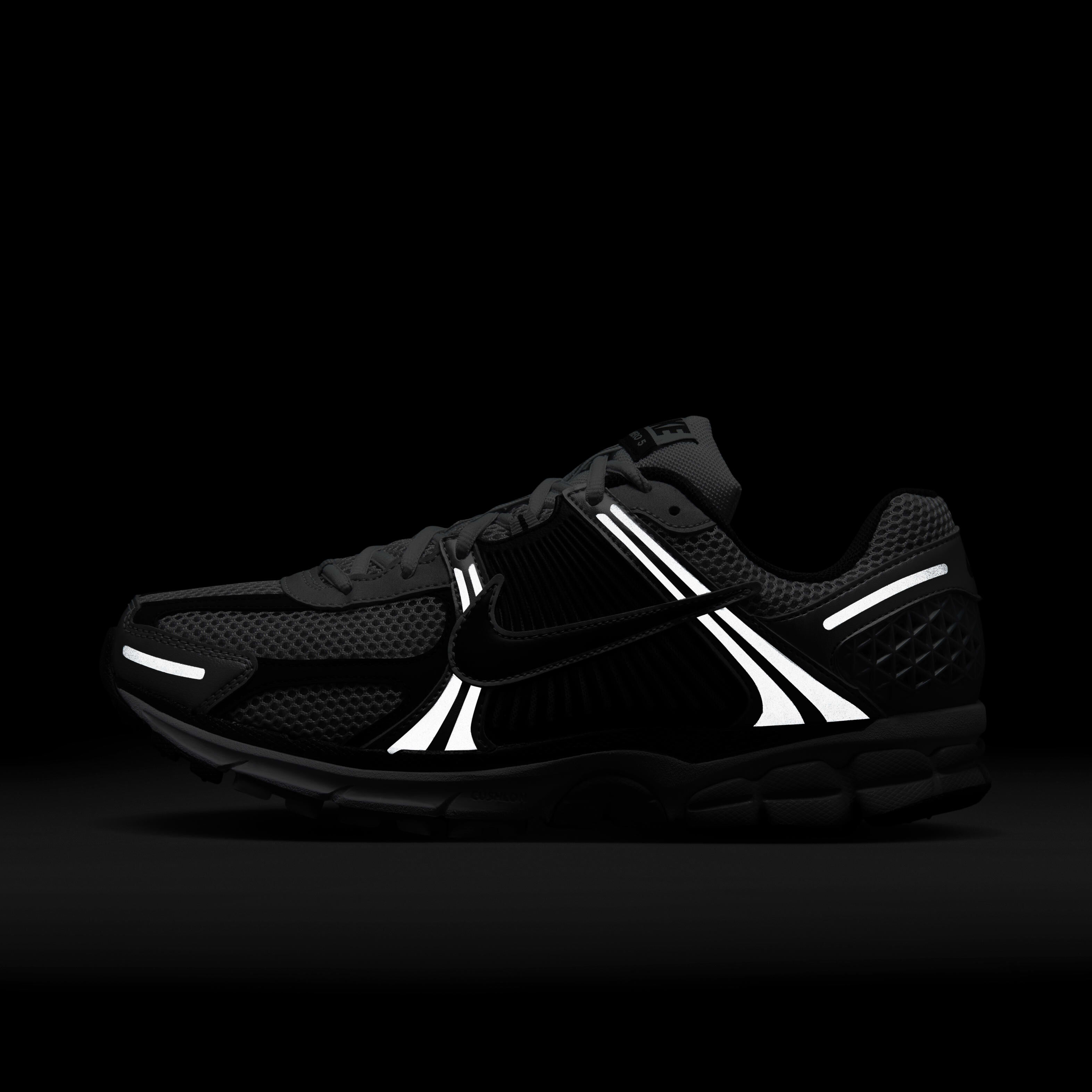 Buy Nike Zoom Vomero 5 Men's Shoes - Metallic Silver/Pure