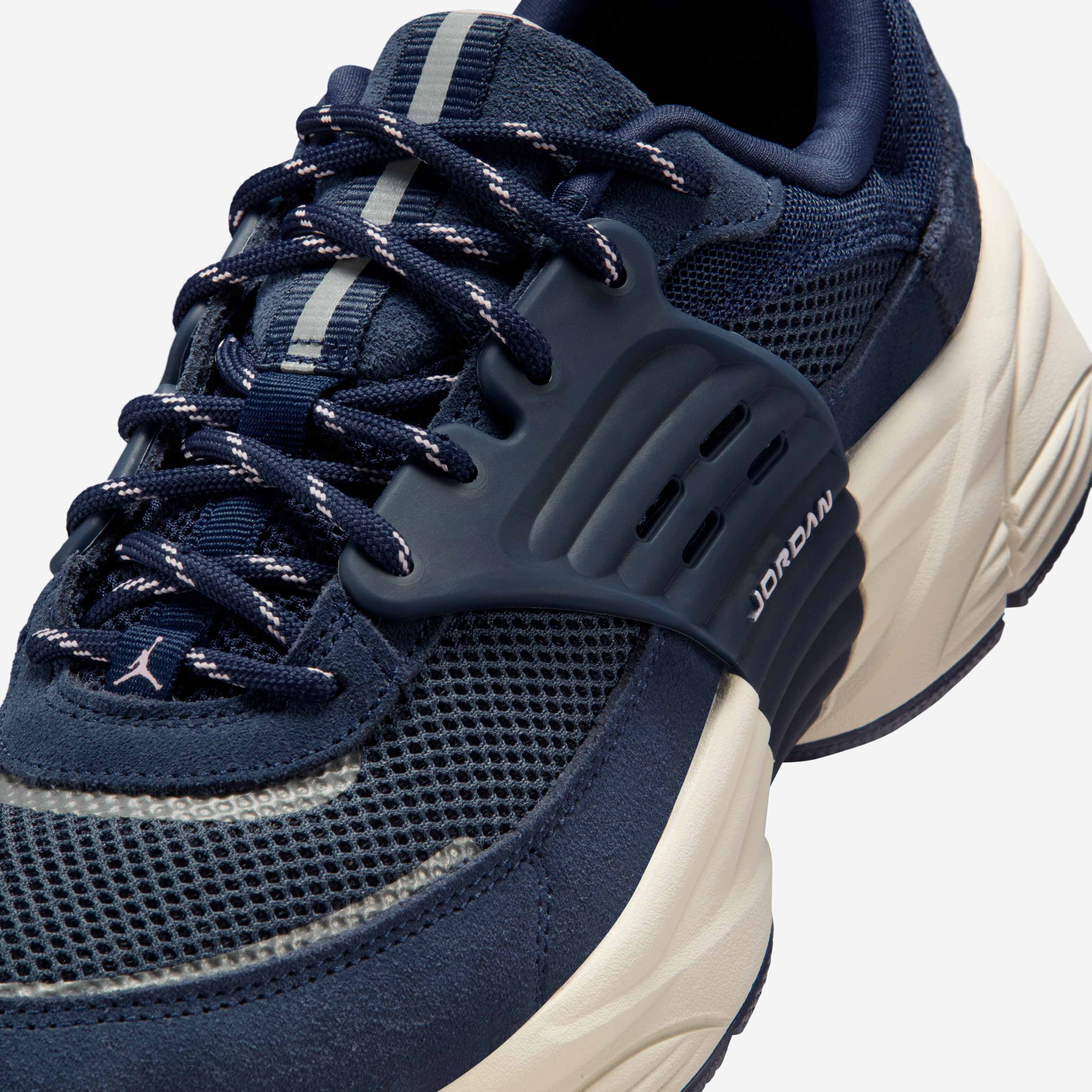 Jordan Trunner O/S image number 6