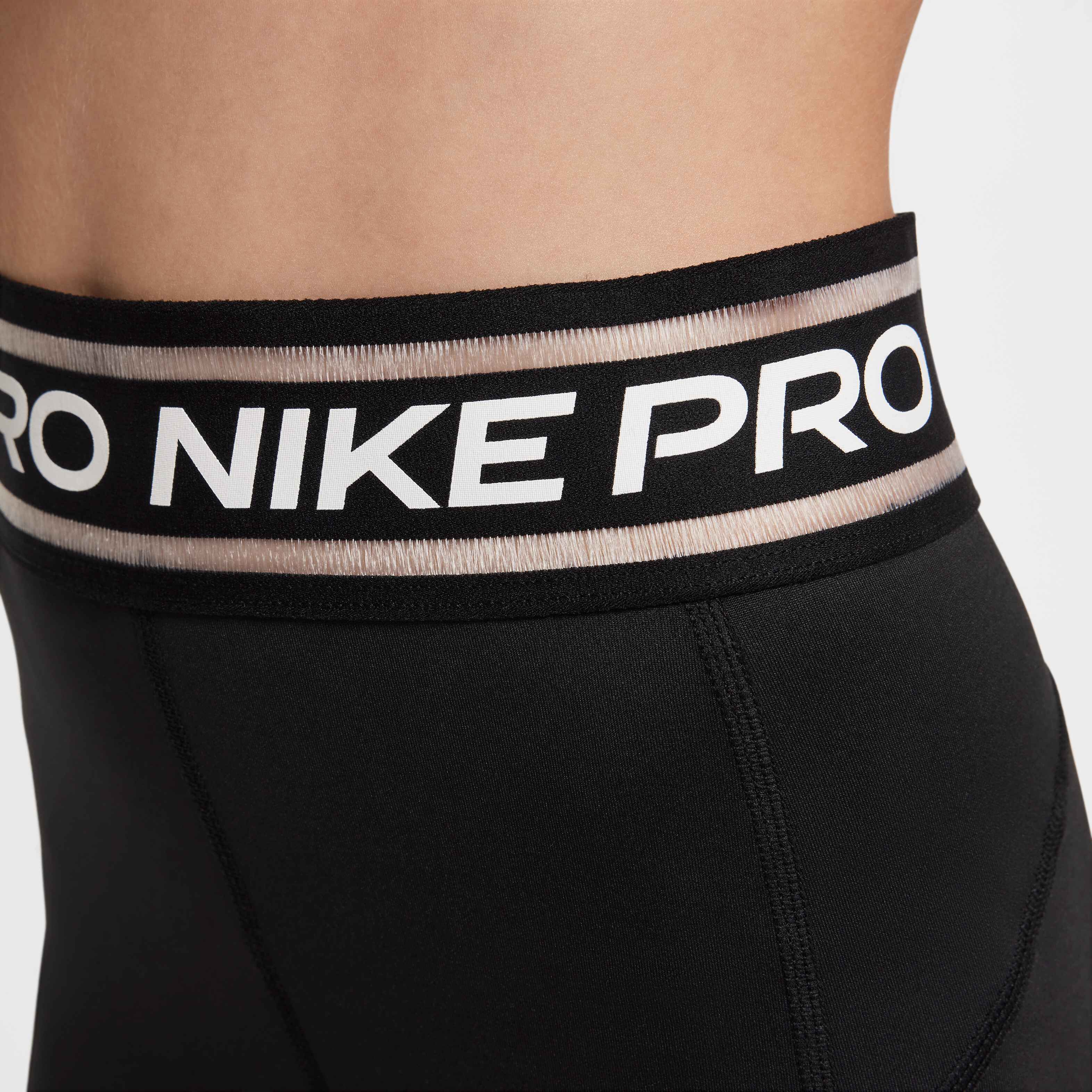 Nike Pro image number 2