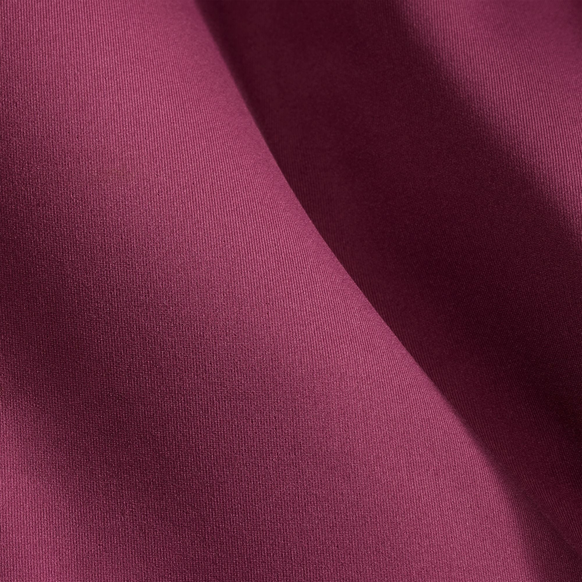 Nike Universa image number 2