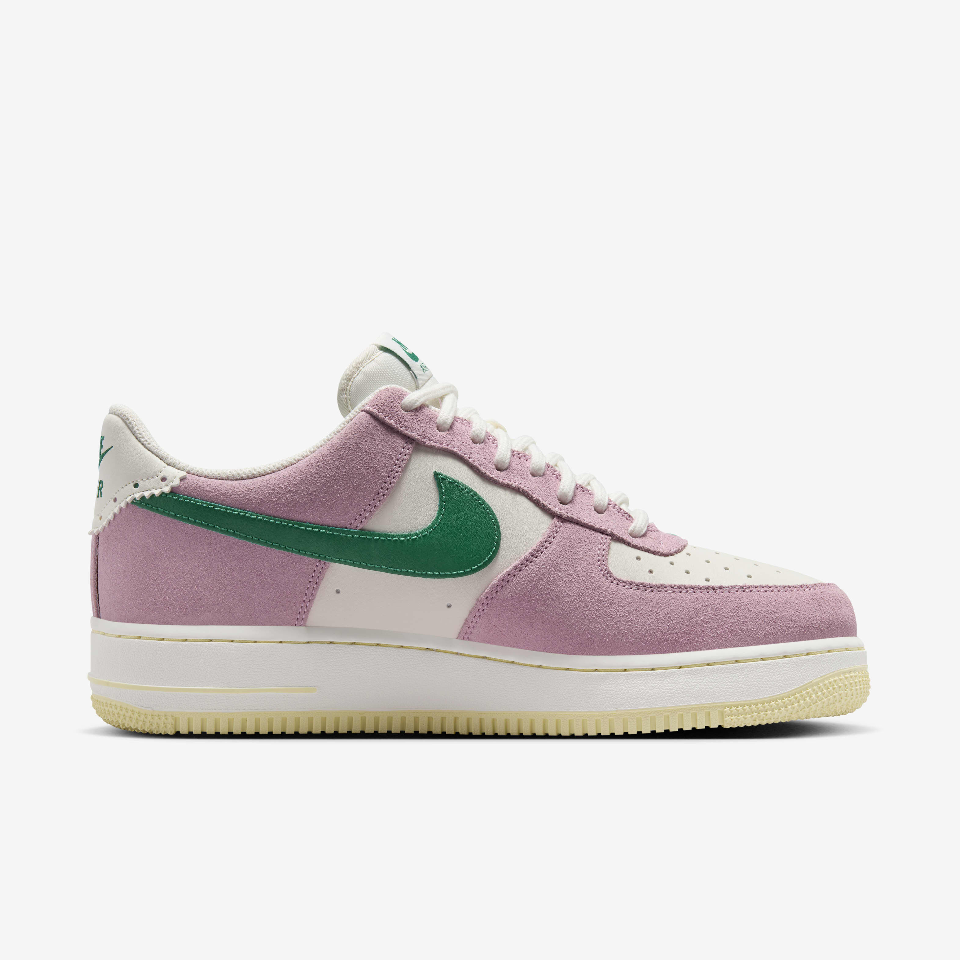 Nike Air Force 1 '07 LV8 image number 2