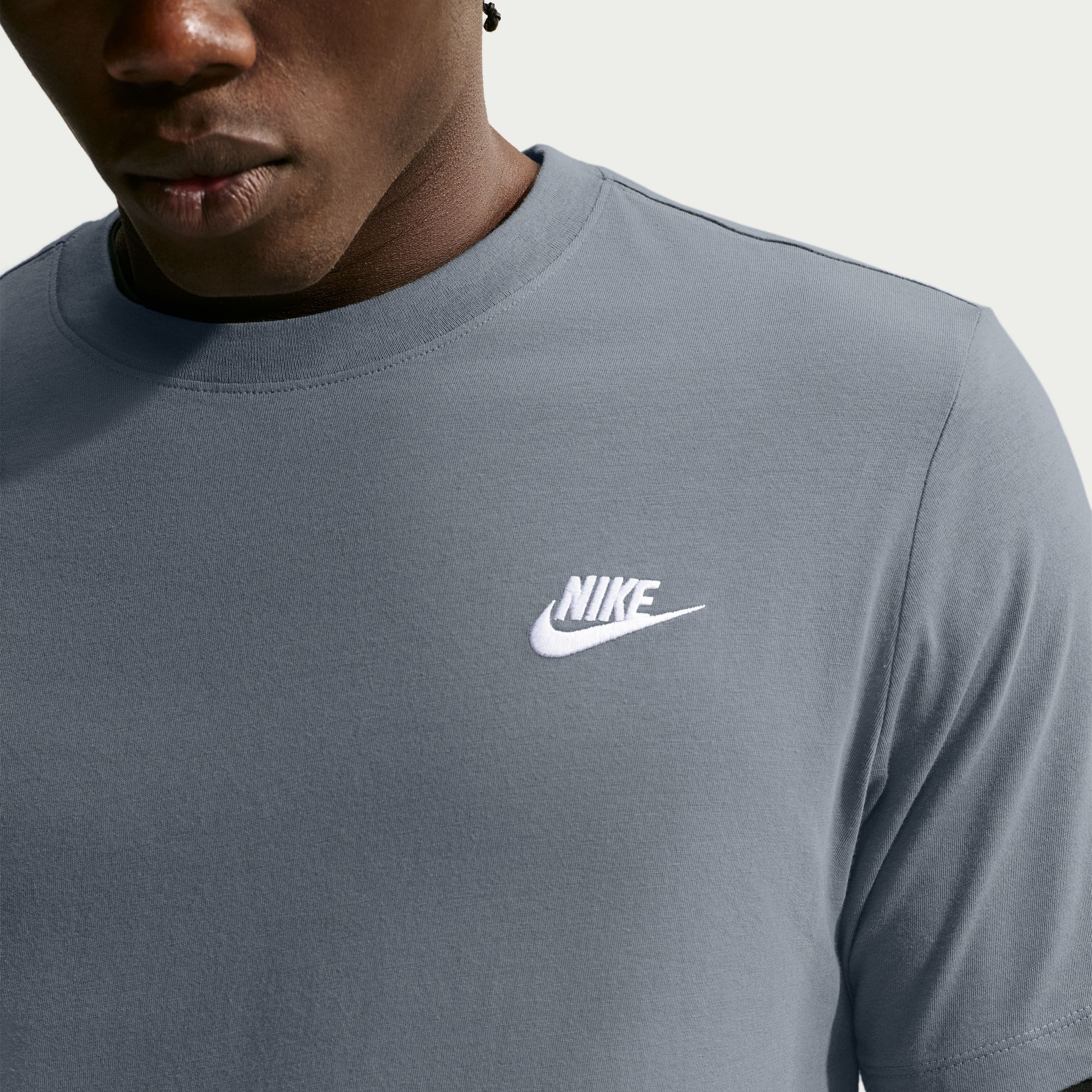 Nike Sportswear Club image number 4