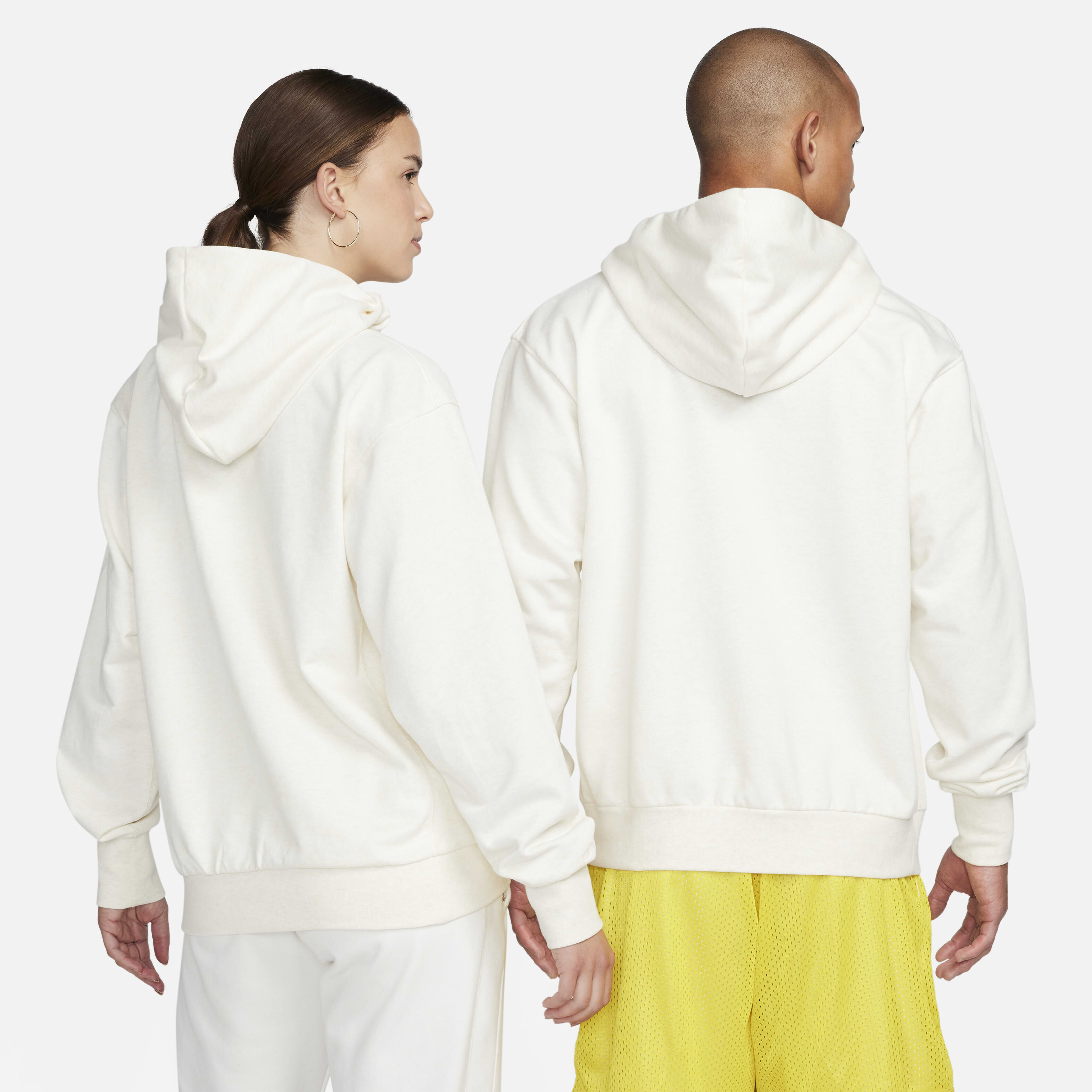 Nike Standard Issue image number 1