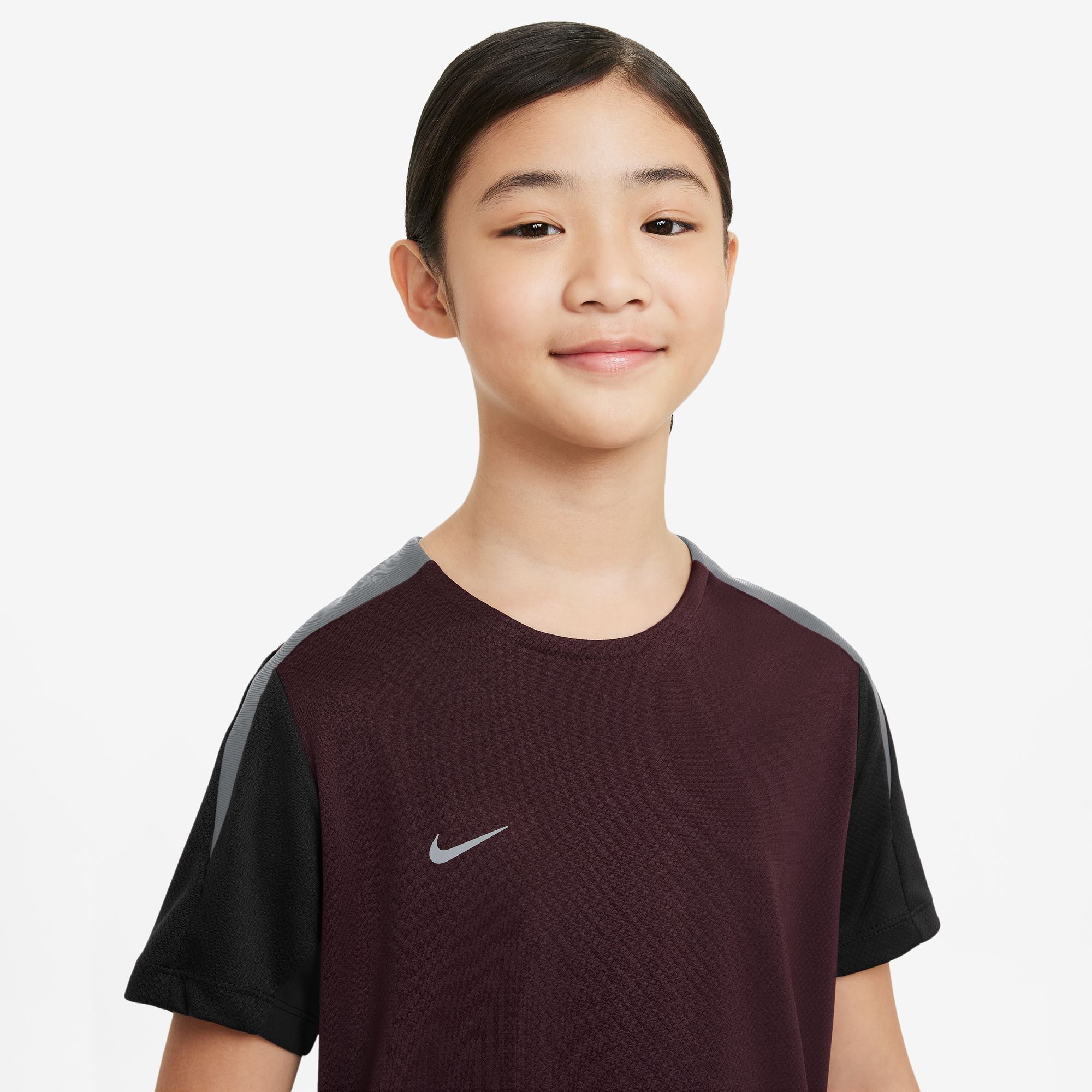 Nike Dri-FIT Strike image number 1