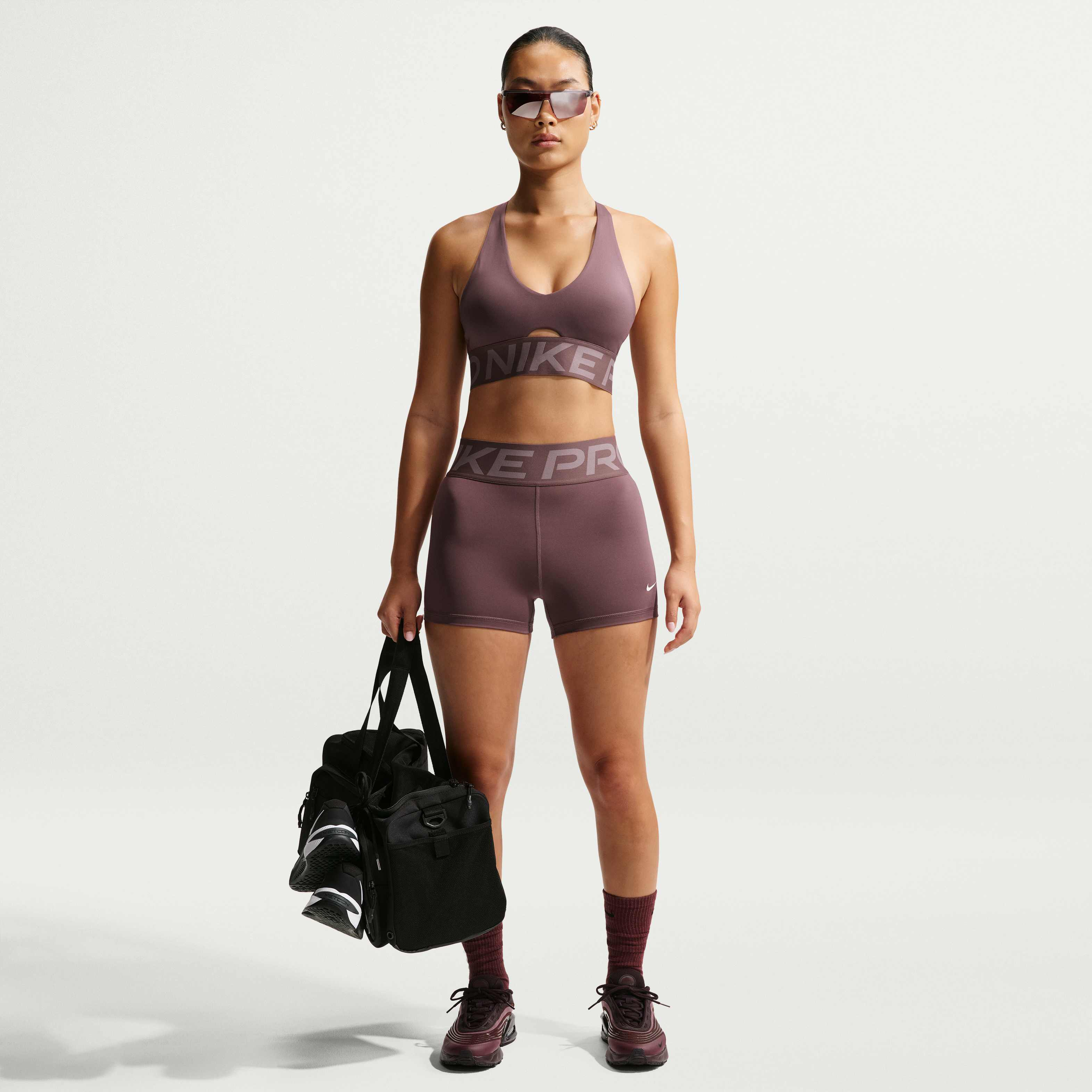 Nike Pro Sculpt image number 3