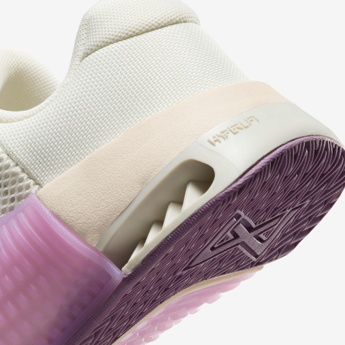 نايكي ميتكون 9 image number 7 نايكي ميتكون 9 image number 7