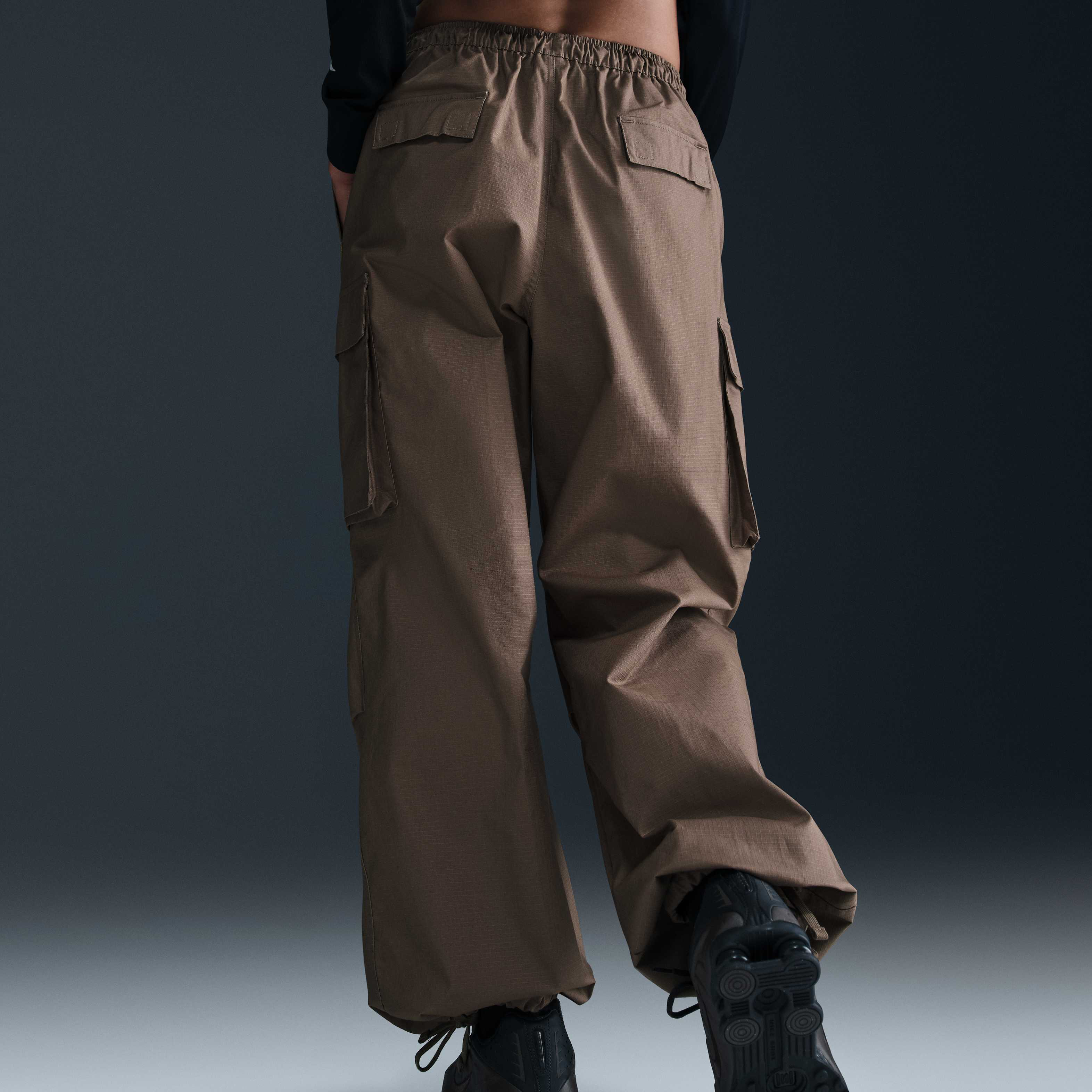 نايكي سبورتسوير ستريت image number 2