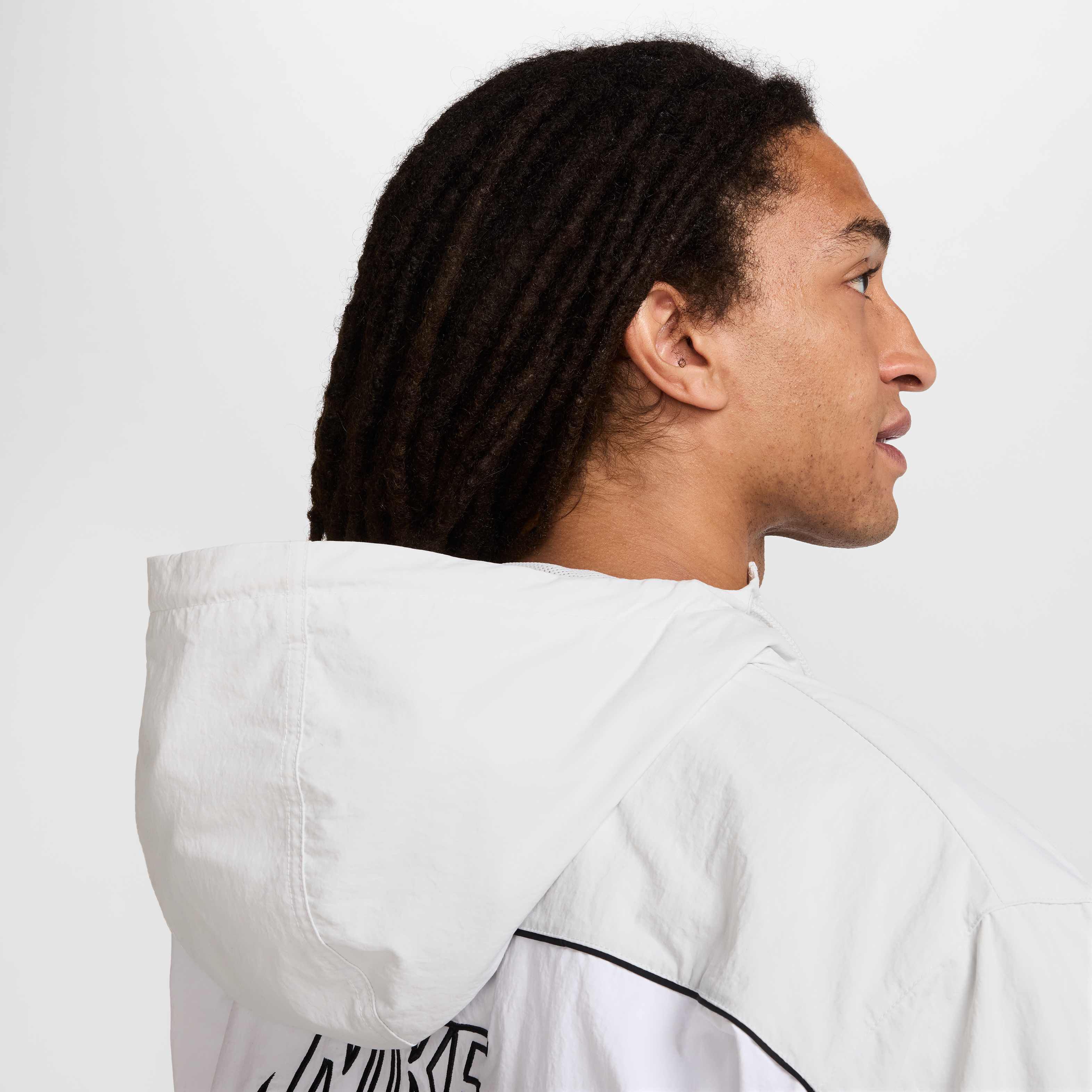 نايكي كلوب image number 6