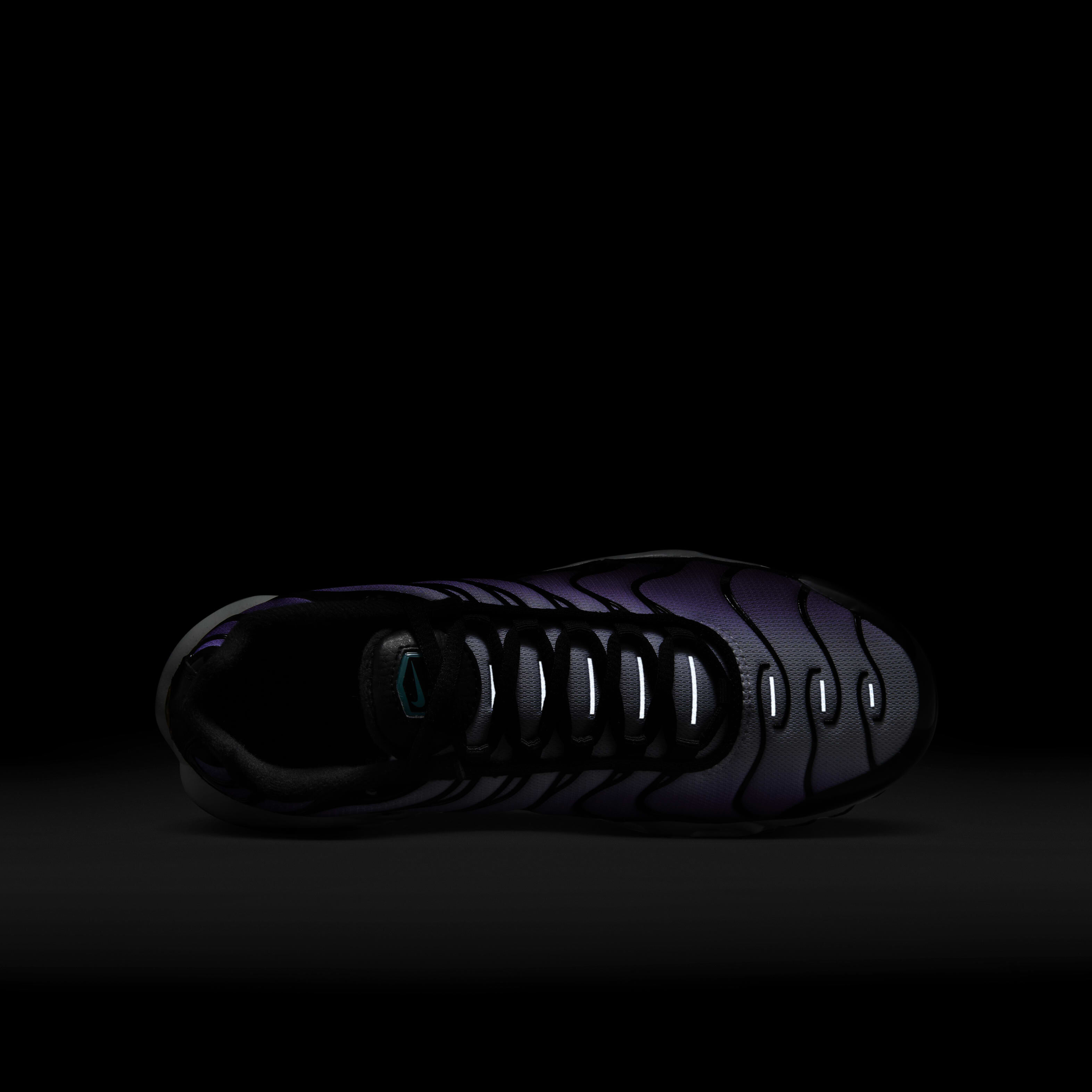 اير ماكس بلاس image number 8