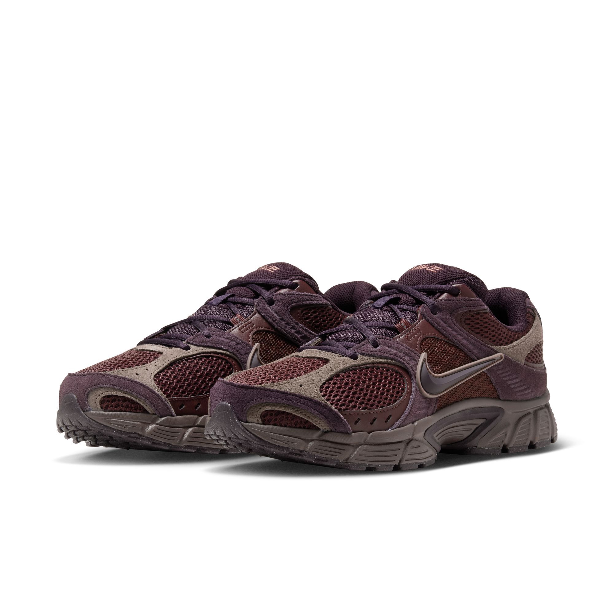 Nike V5 RNR Suede image number 2