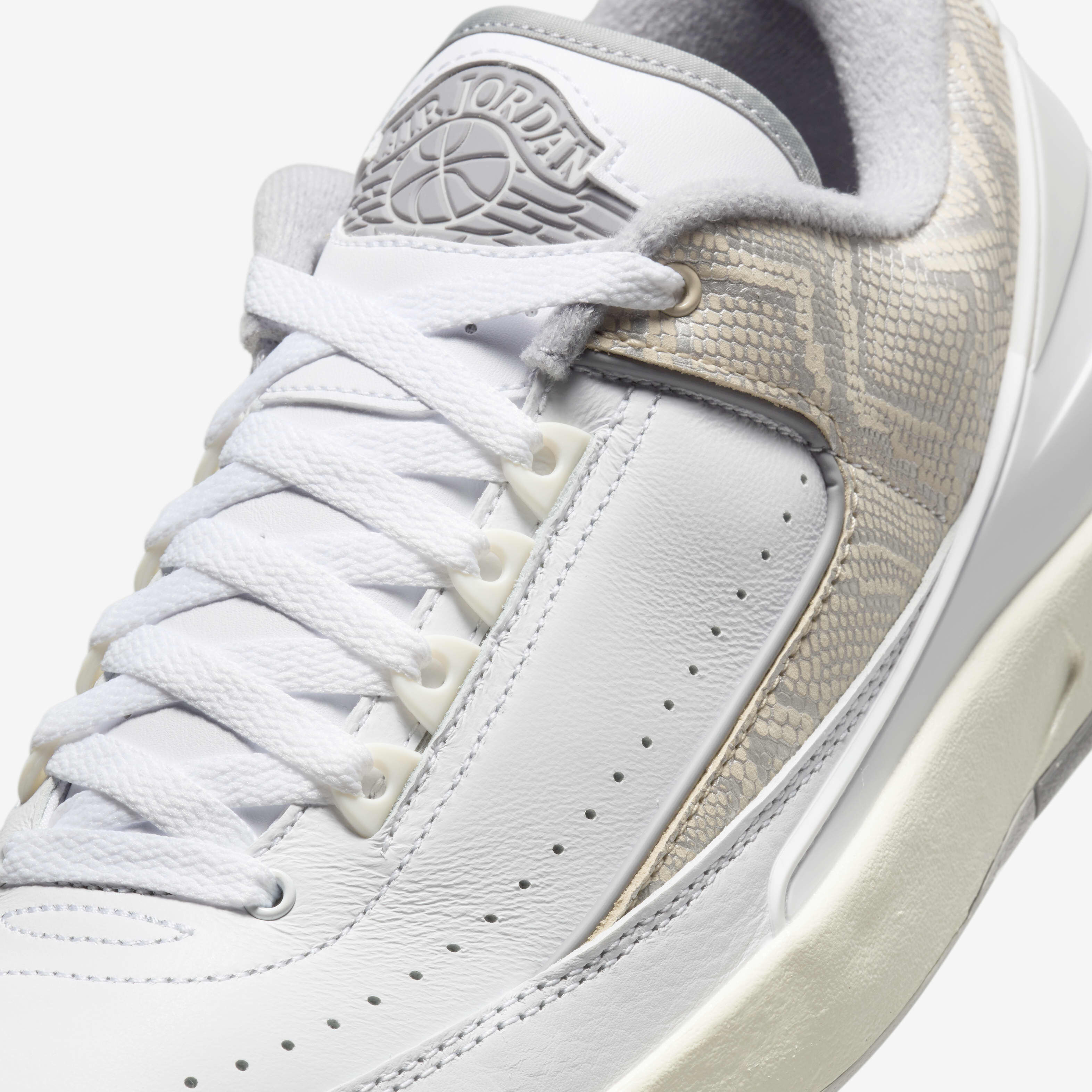 Air Jordan 2 Retro Low image number 6