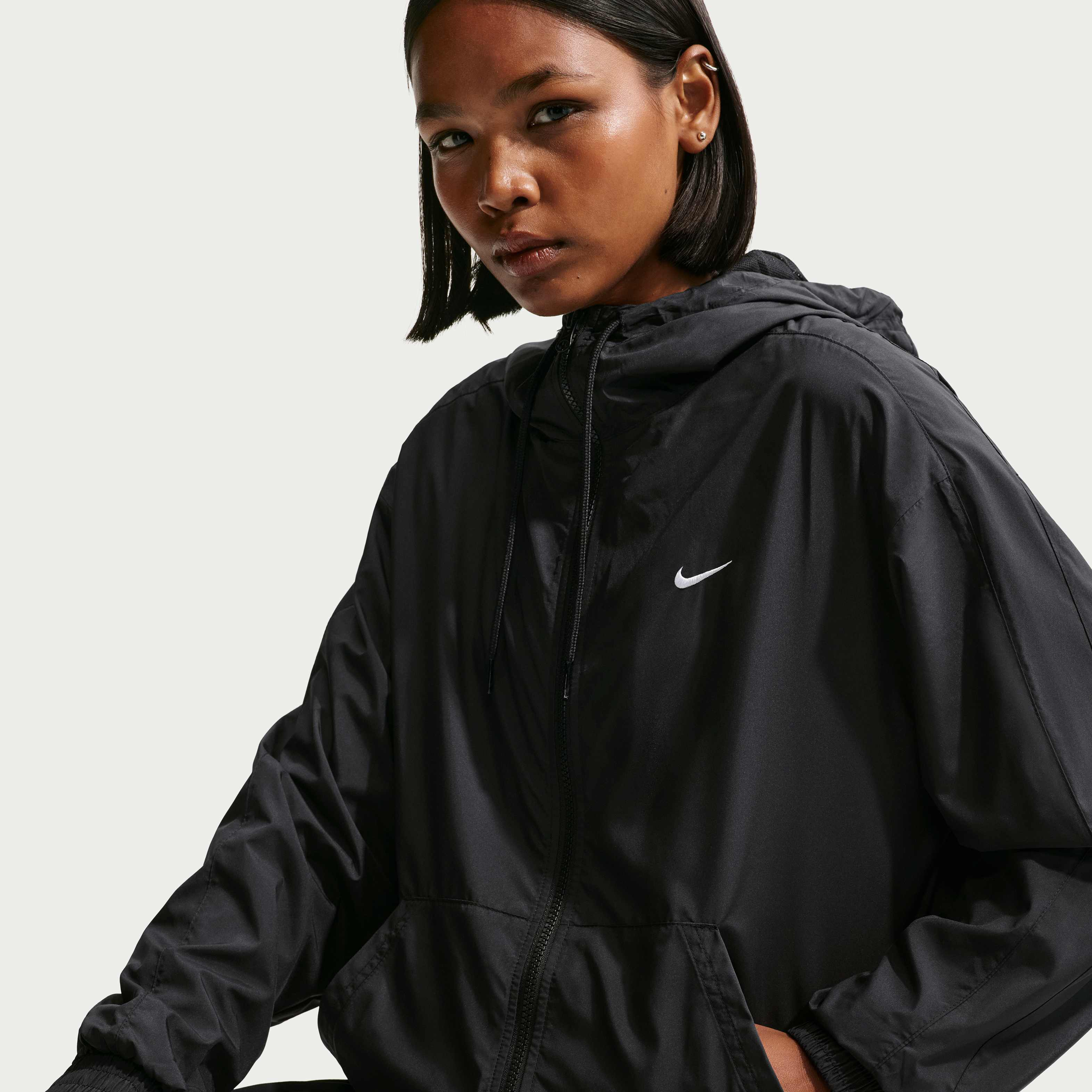 Nike Sportswear Classic Wovens image number 2