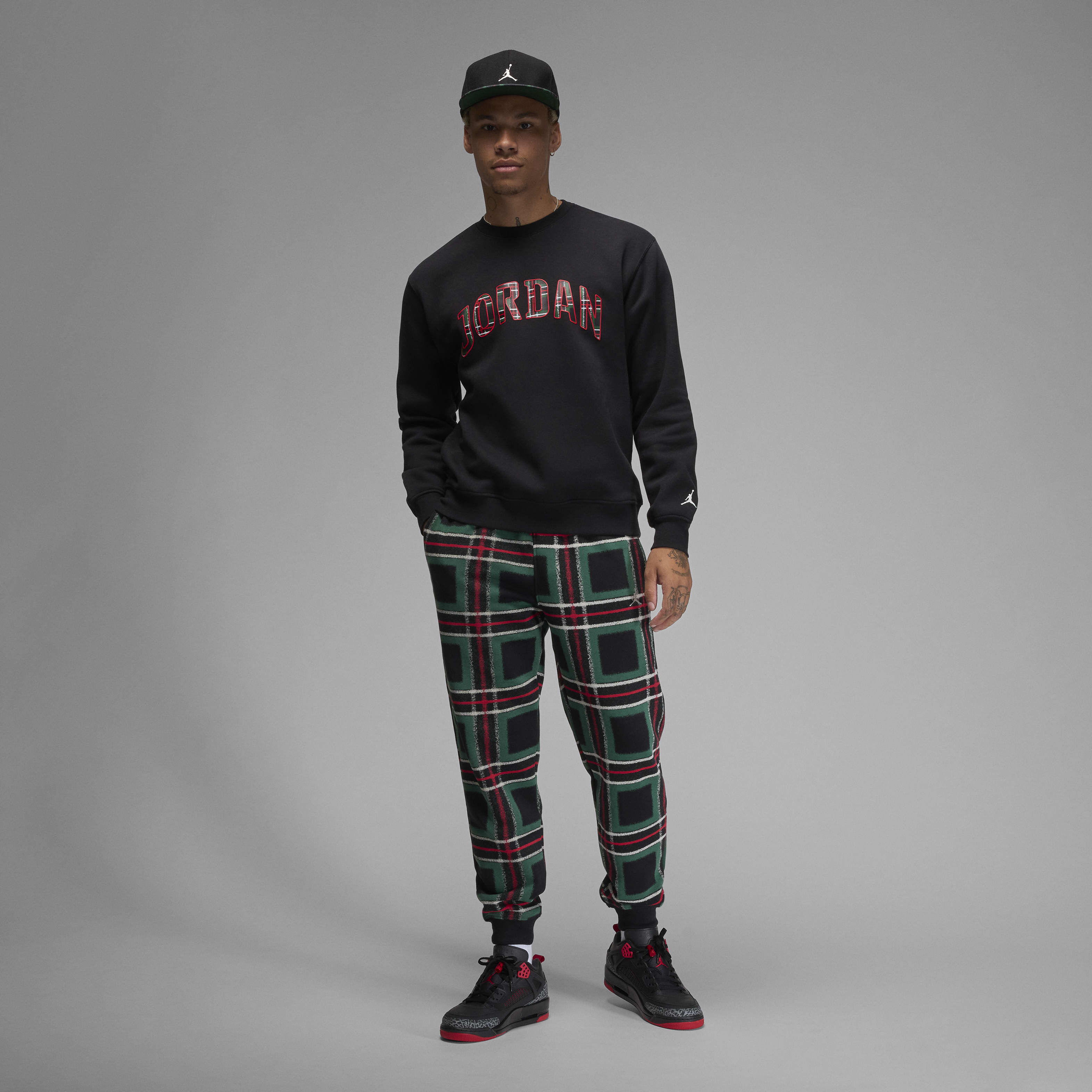 Jordan Essentials image number 4