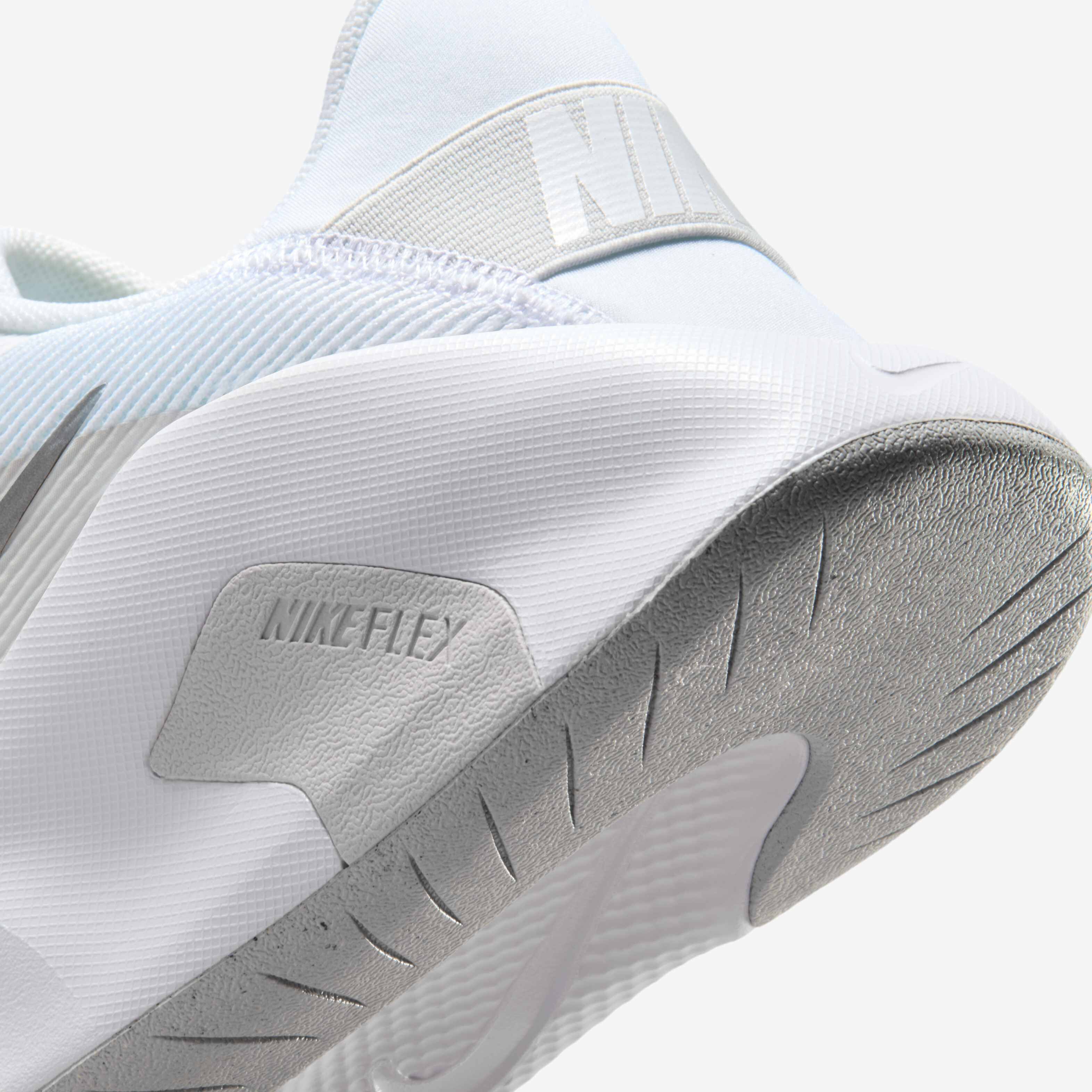 Nike Flex Train image number 7