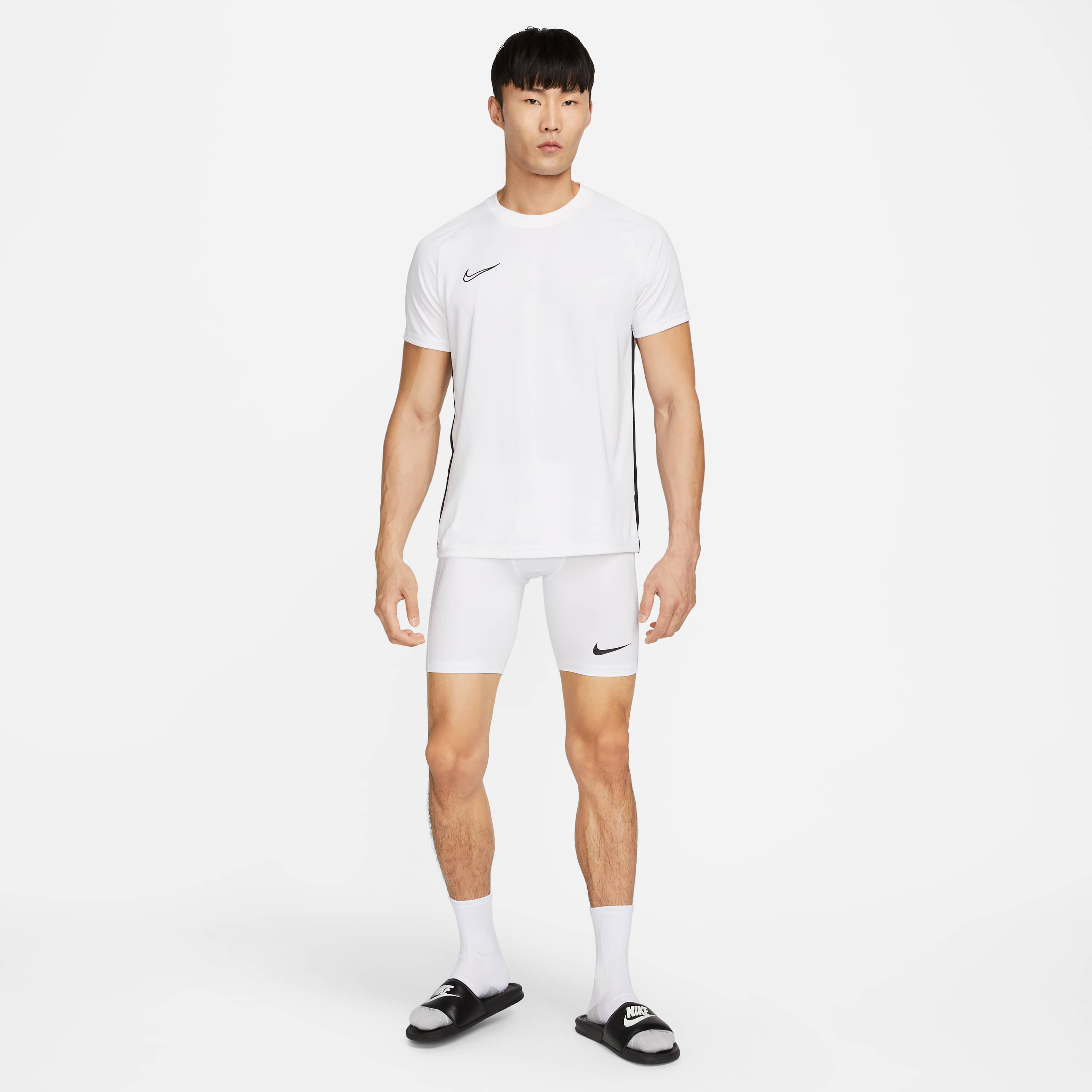 Nike Pro Dri-FIT Strike image number 4