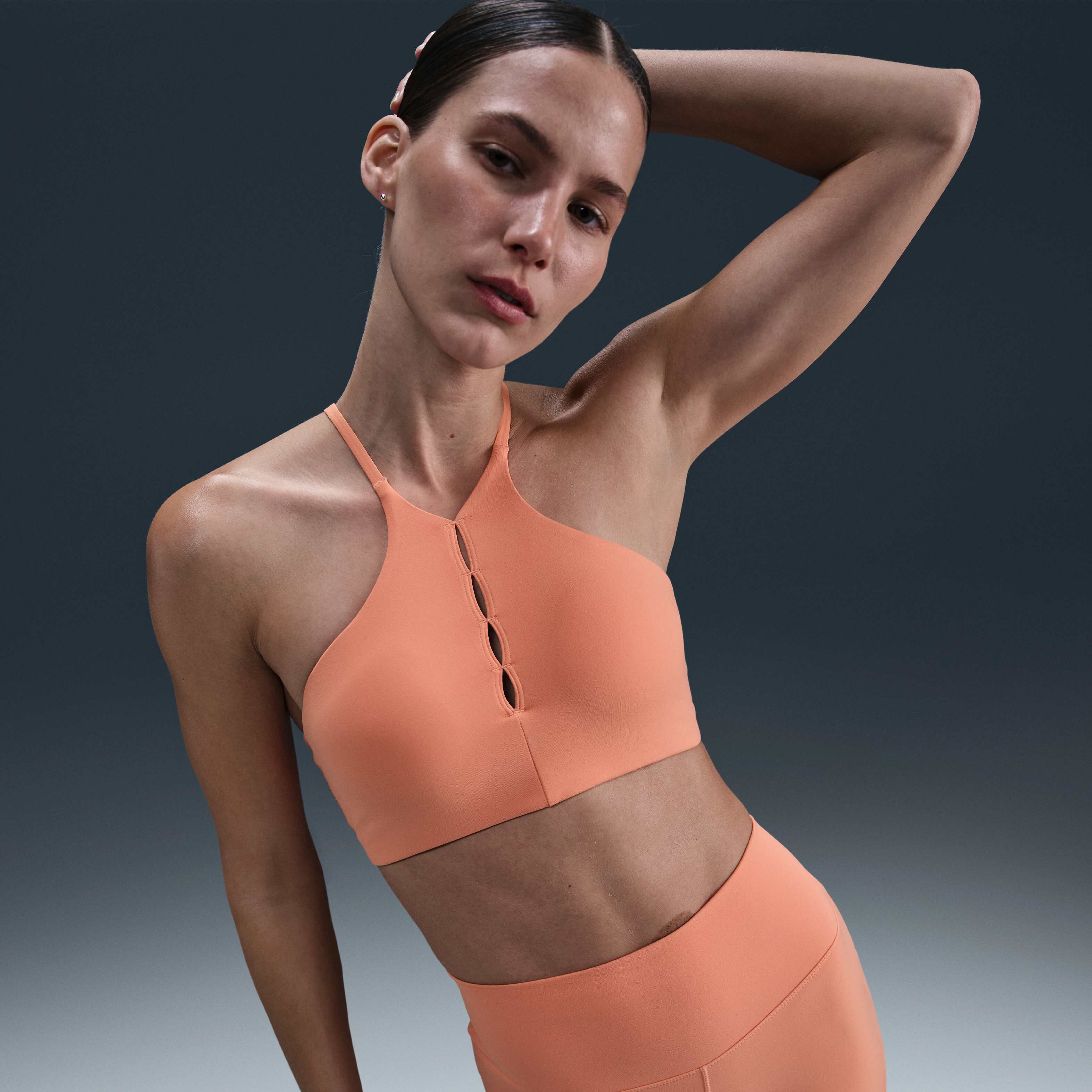 نايكي ون كي هول image number 0