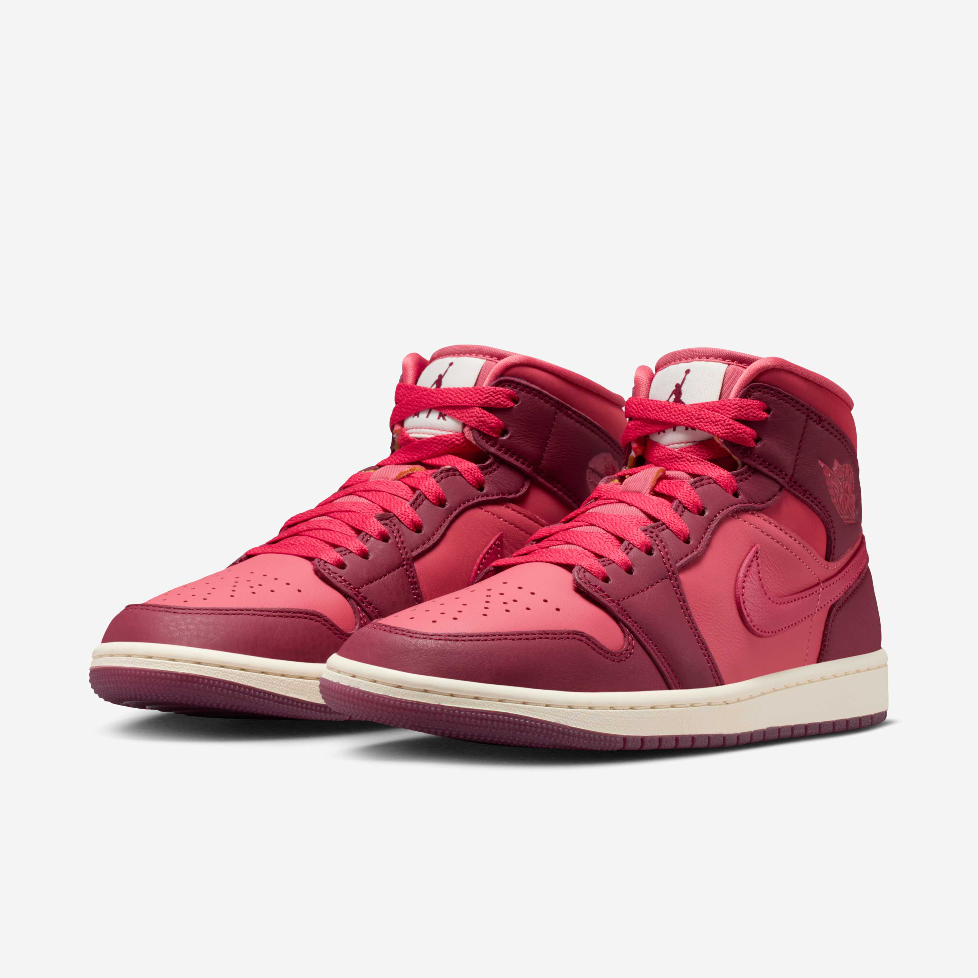 Air Jordan 1 Mid SE image number 4
