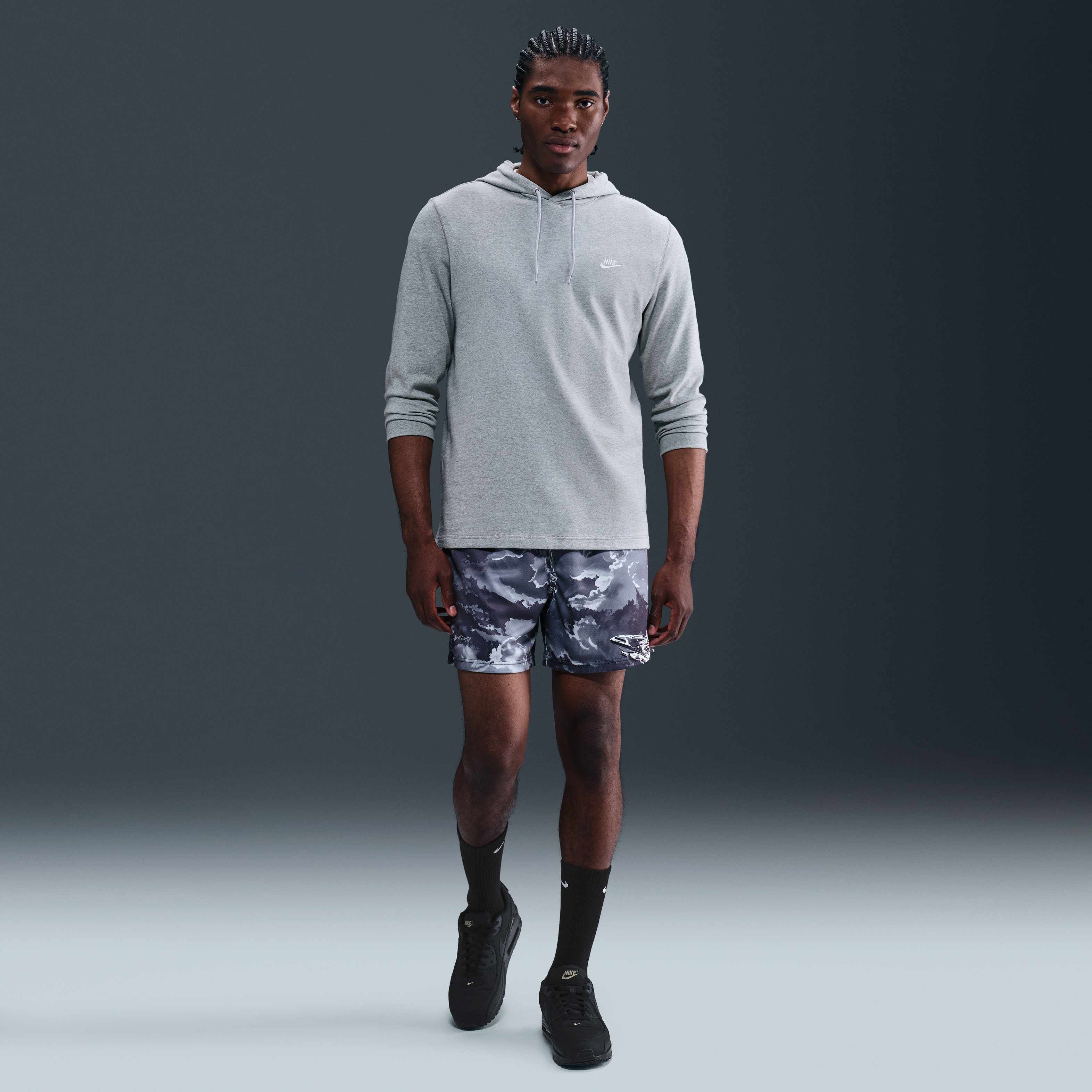 Nike Sportswear Club image number 2