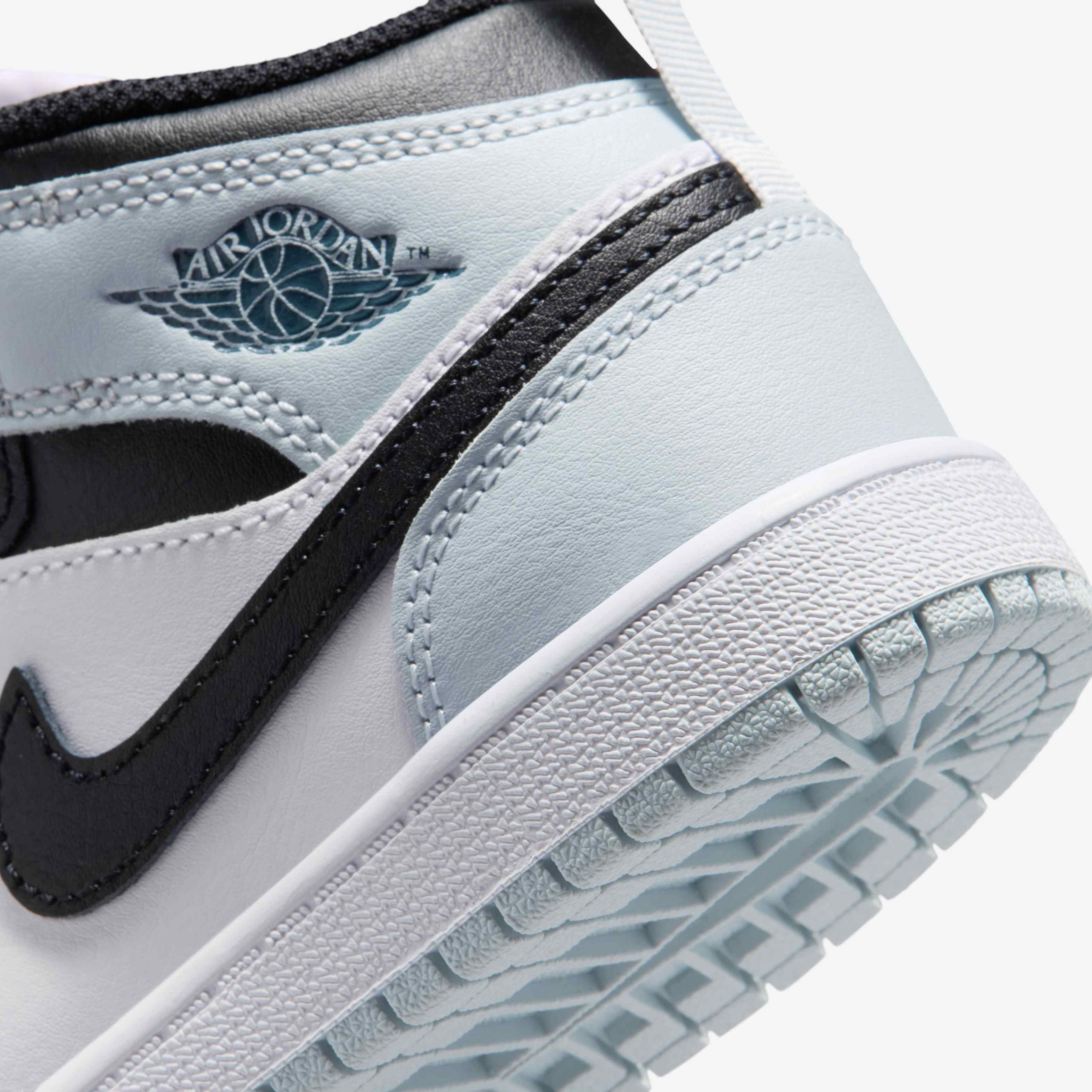 جوردن 1 ميد image number 7