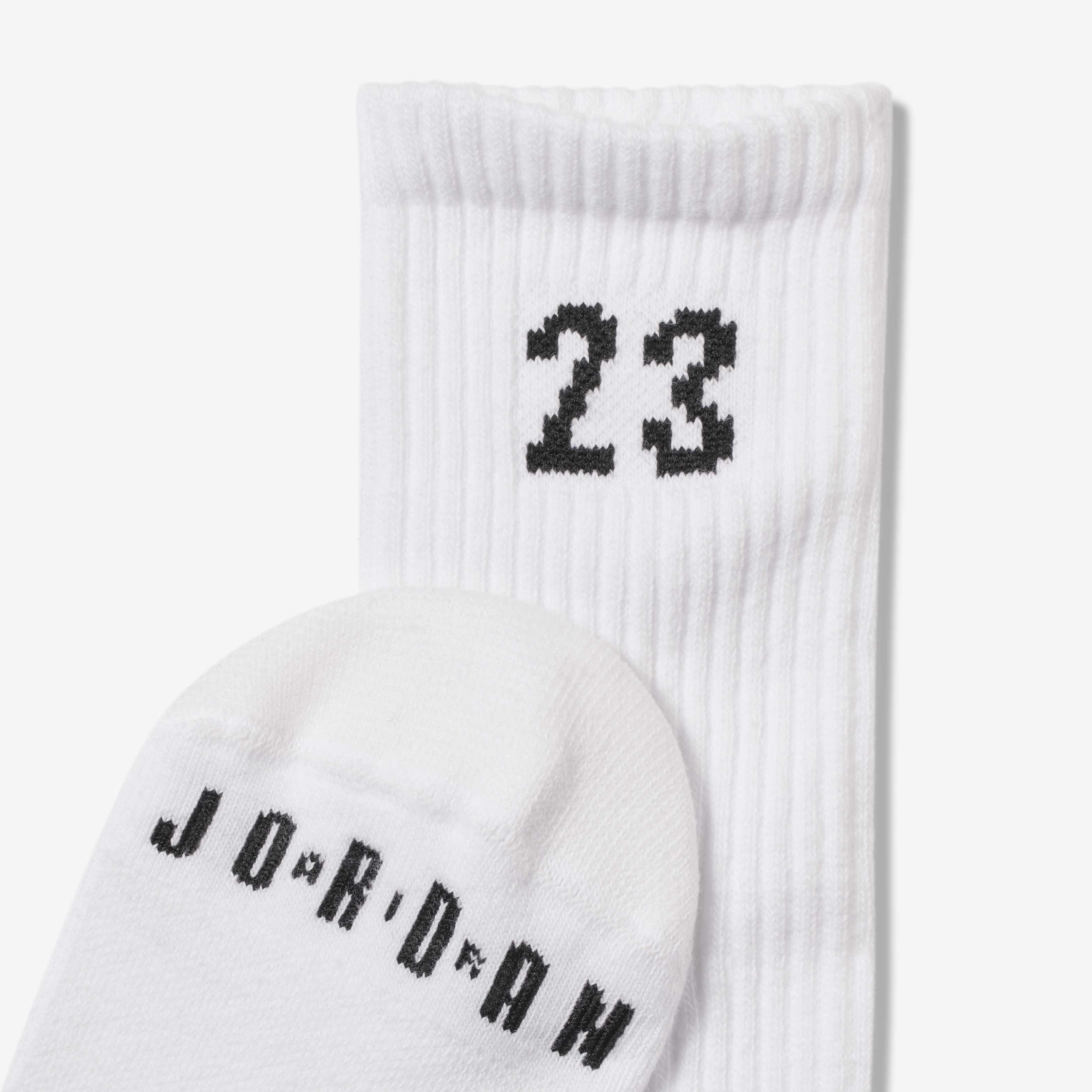 Jordan Essentials image number 1