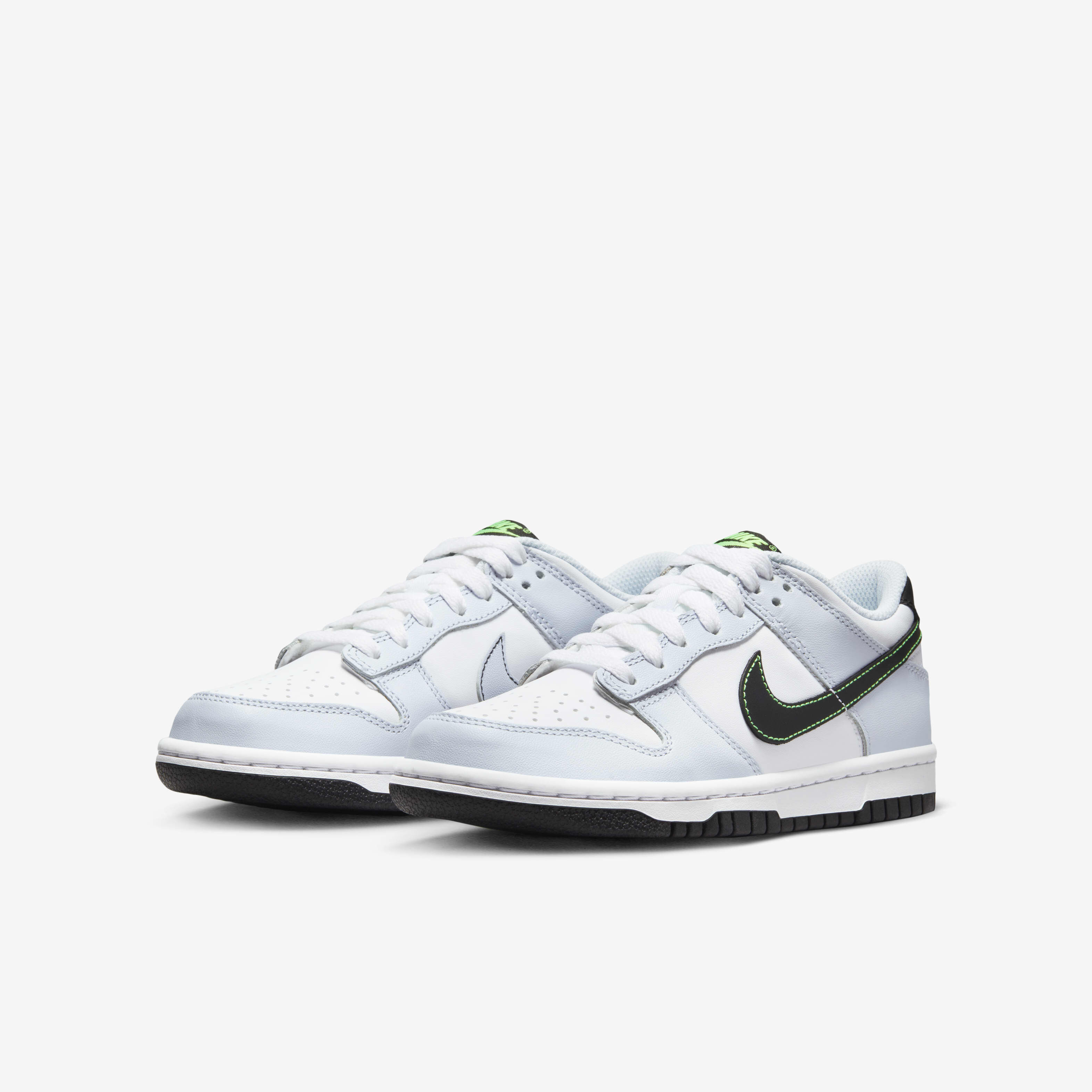 Nike Dunk Low image number 4