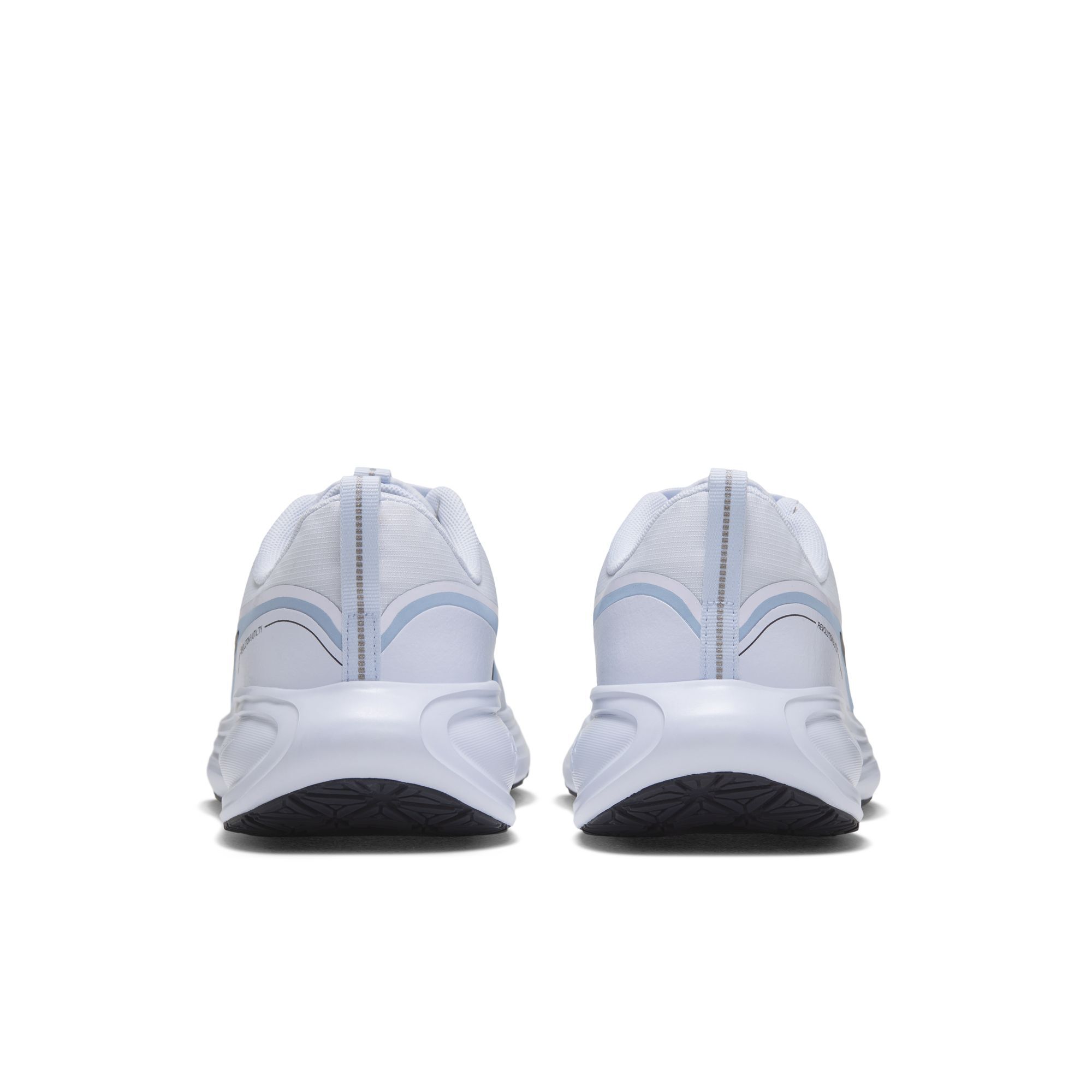 Nike Revolution 8 Utility image number 1