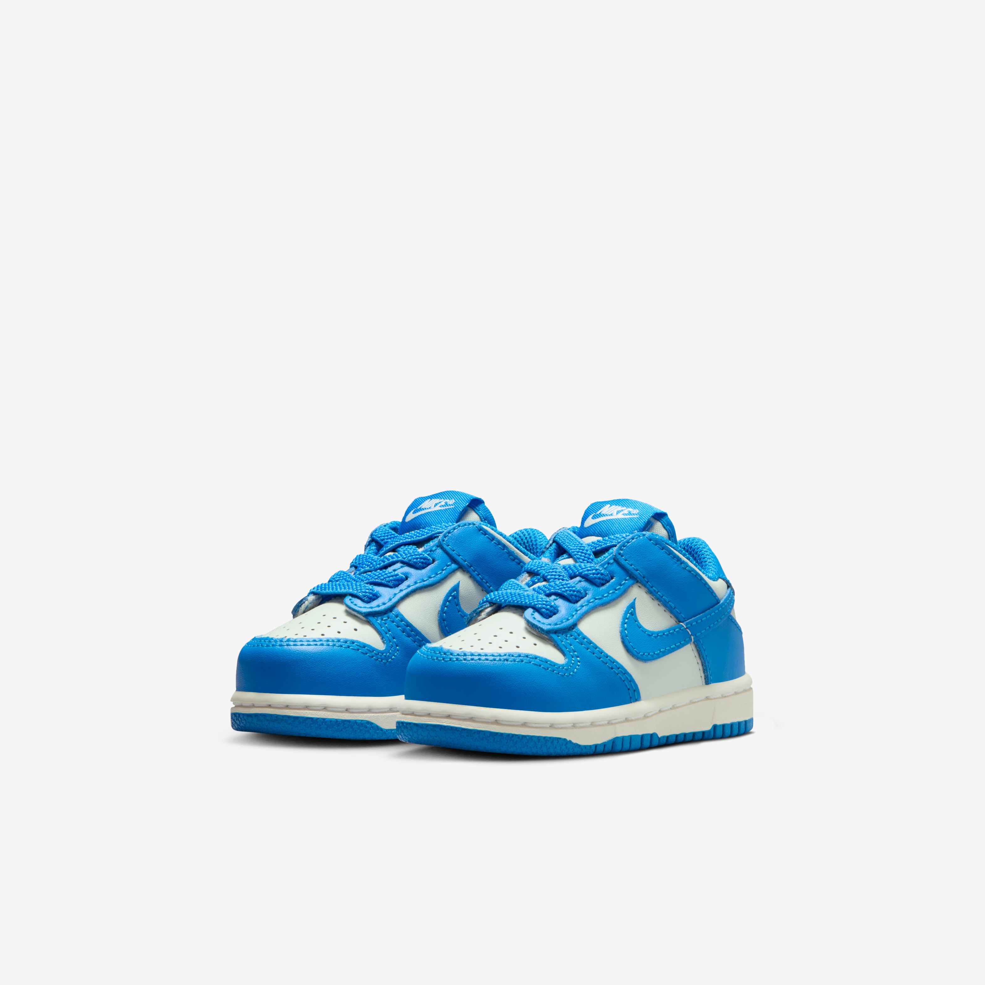 Nike Dunk Low image number 4