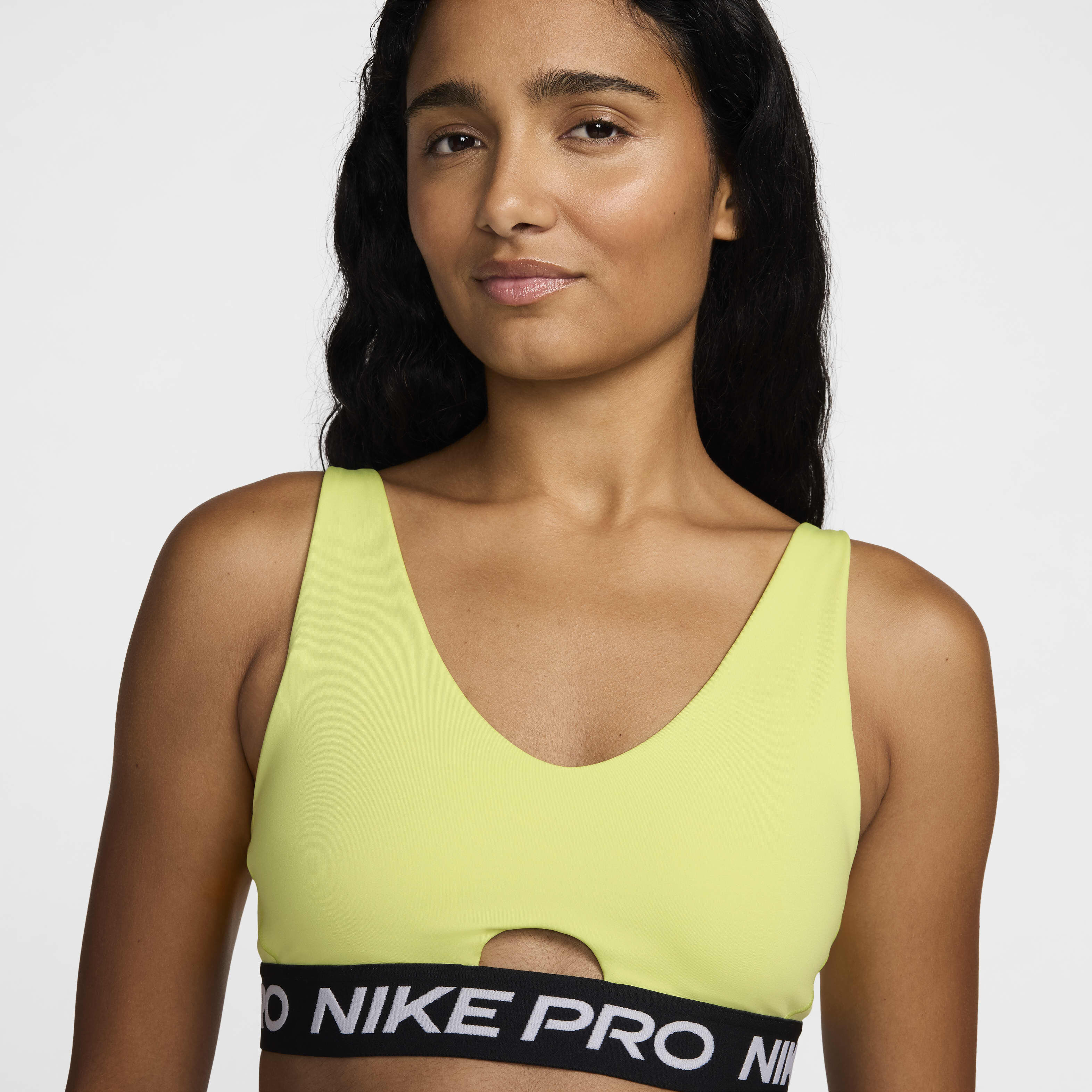 Nike Pro Indy Plunge image number 2