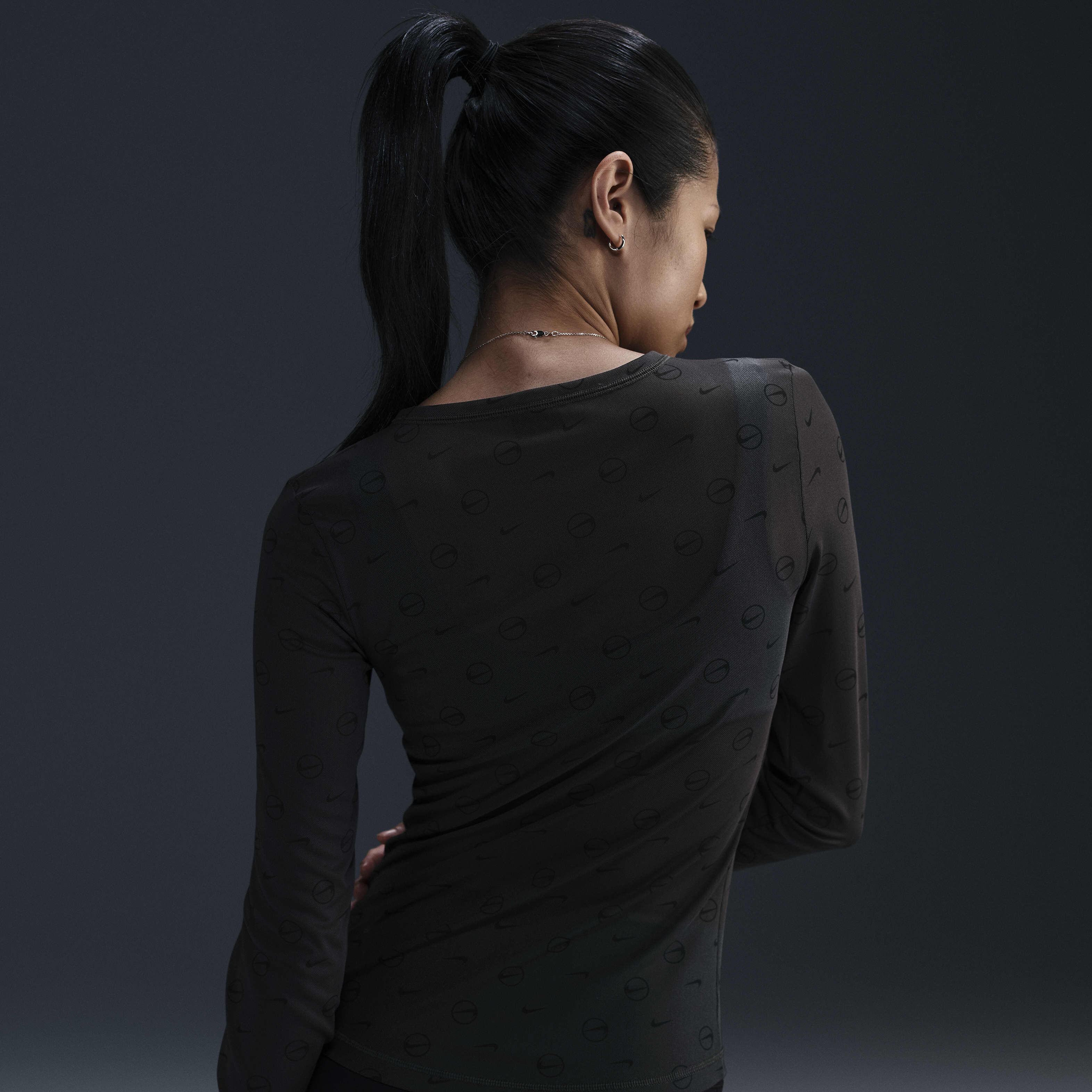 نايكي سبورتسوير image number 1