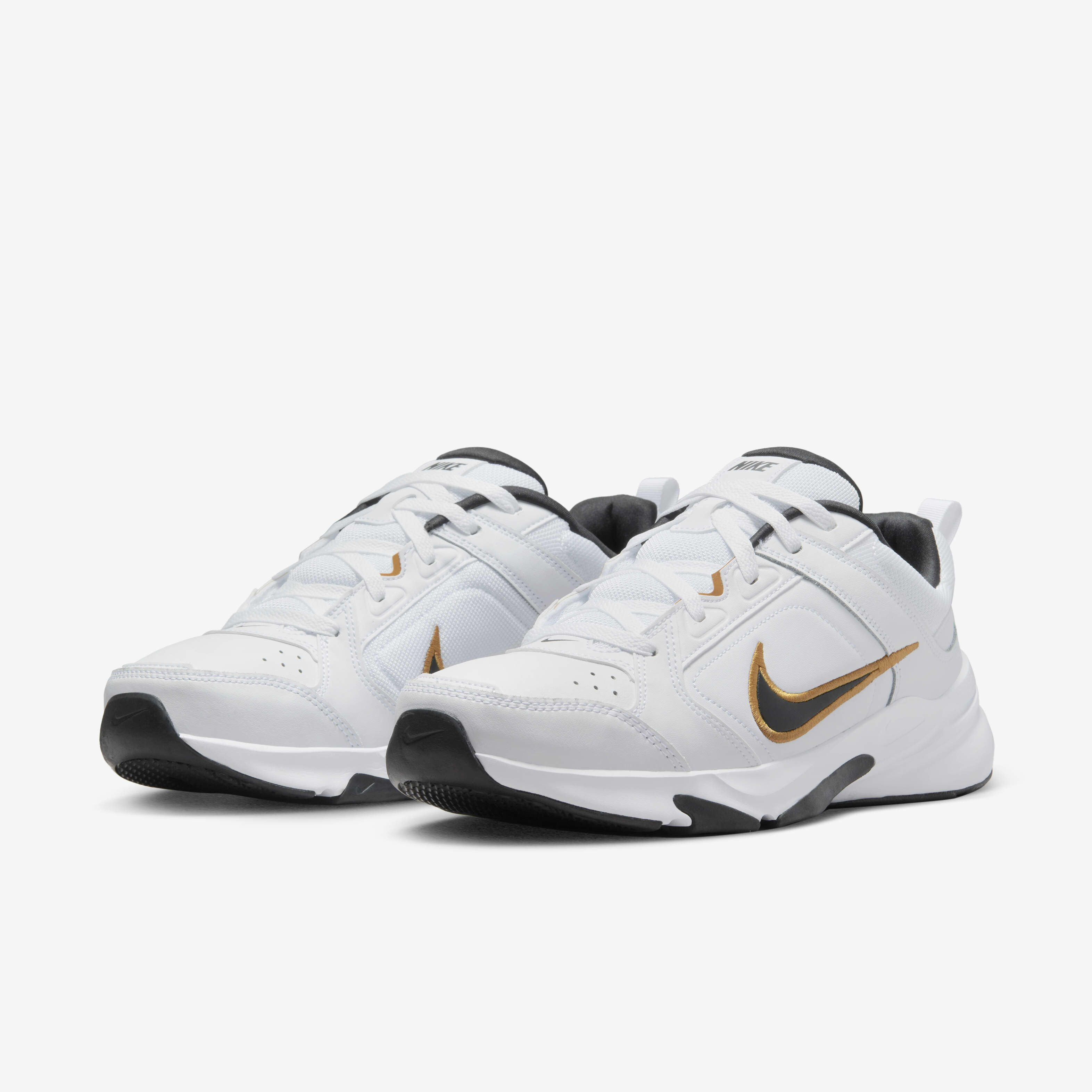 نايكي ديفاي اول داي image number 4