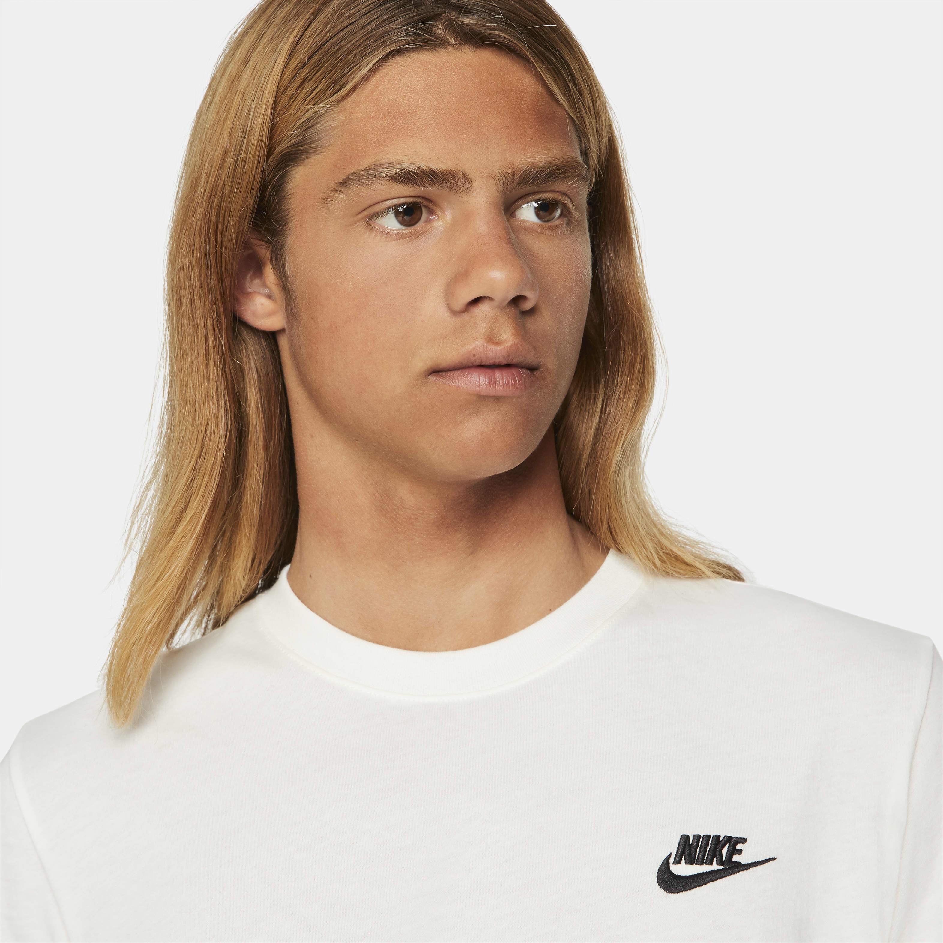 Nike Sportswear Club image number 2